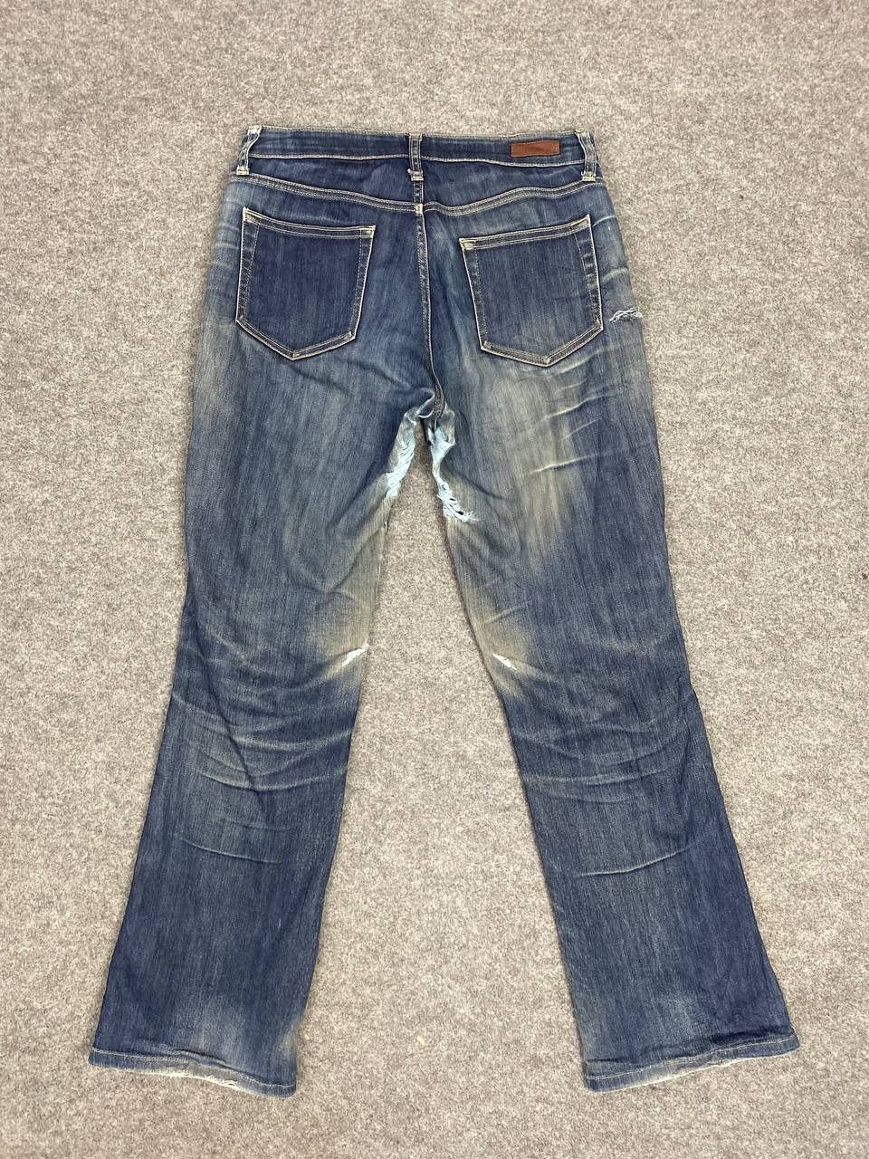 Japanese Brand uniqlo regular fit high rise bootcut flare distressed denim Size US 31 - 1 Thumbnail