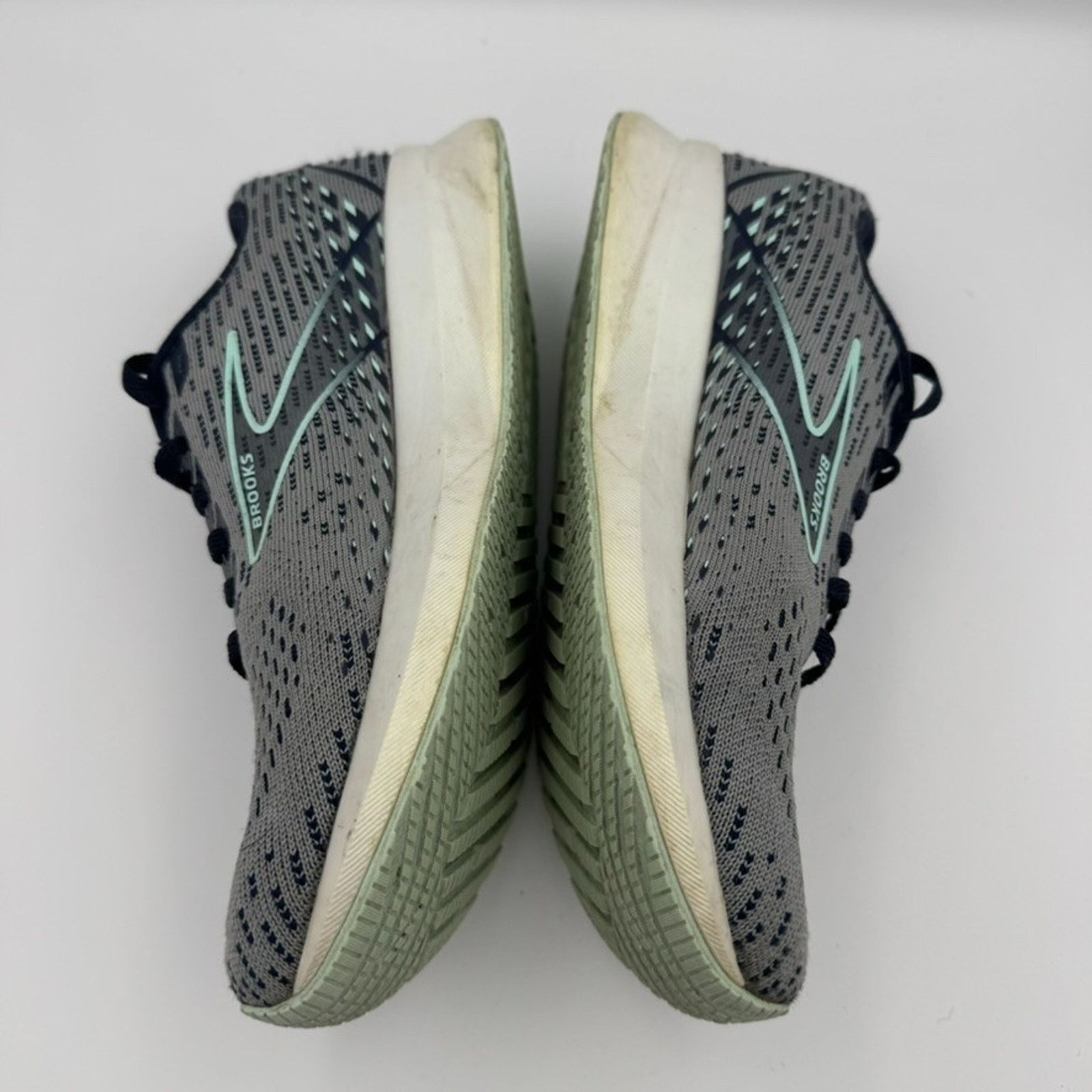 Brooks Brooks Levitate 5 Womens 7.5 Shoes Running Walking Sneaker Size US 7.5 / IT 37.5 - 5 Thumbnail