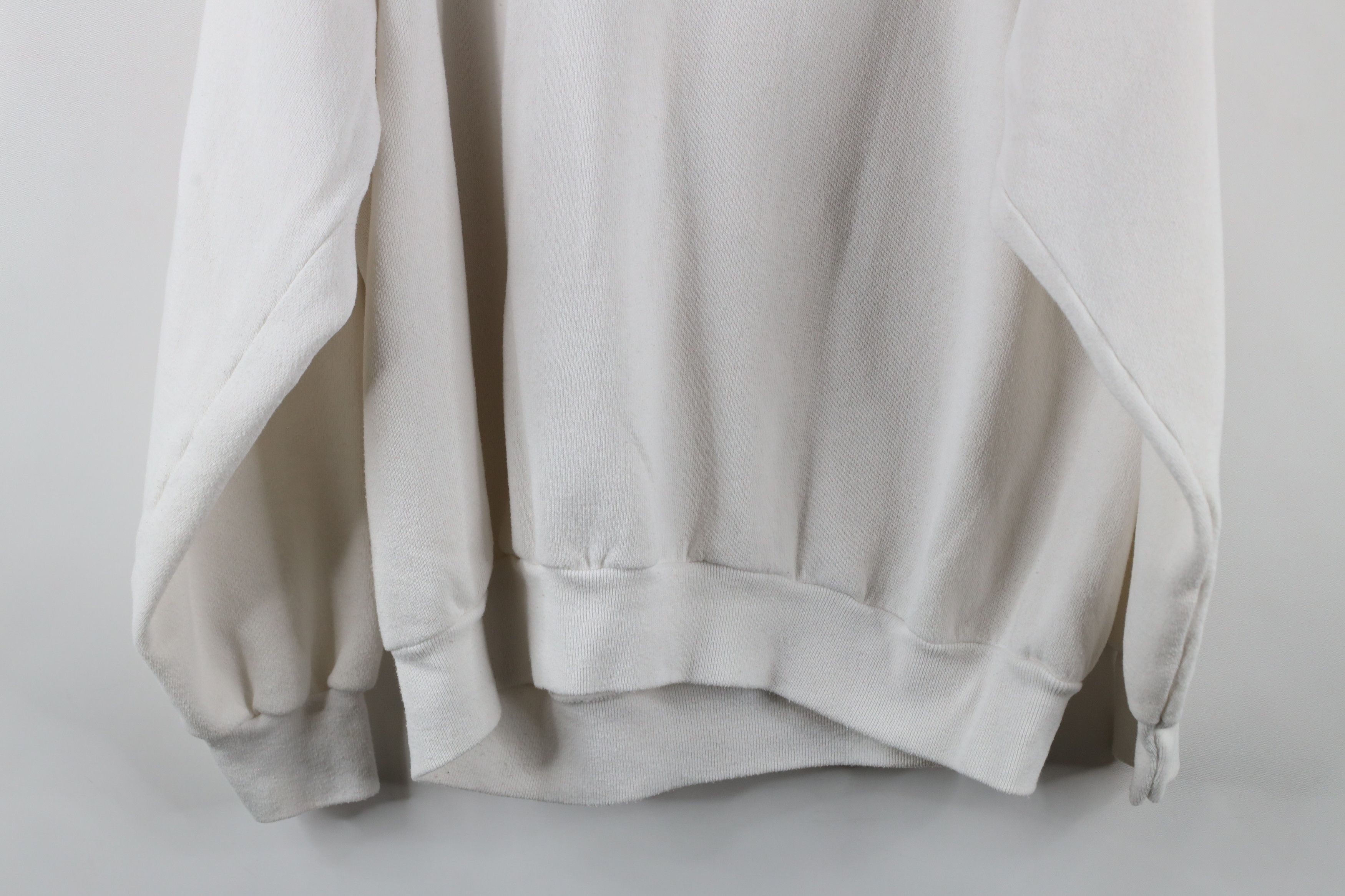 Vintage Vintage 70s Streetwear Raglan Crewneck Sweatshirt White USA Size US XL / EU 56 / 4 - 8 Thumbnail