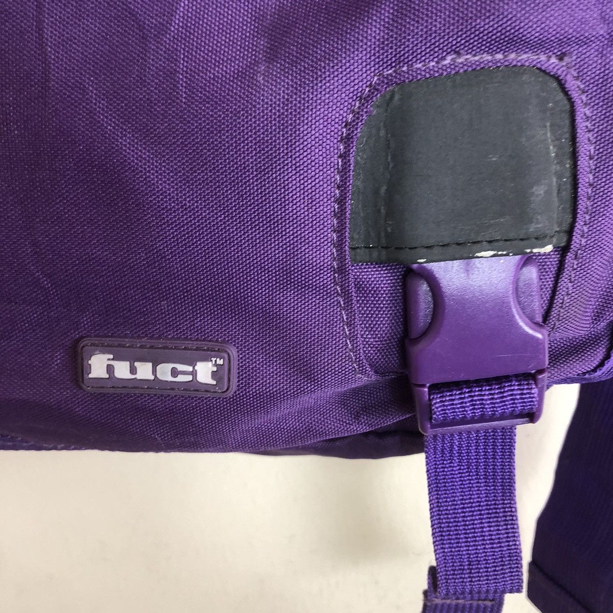 FUCT Fuct Massenger Style Shoulder Bang Size ONE SIZE - 2 Thumbnail