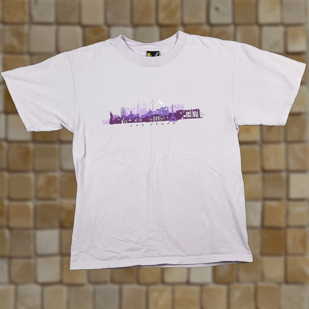 Vintage VINTAGE LV Designs Las Vegas Lilac Purple Women's Medium Short Sleeve T-Shirt Casual 90s Retro USA Size M / US 6-8 / IT 42-44 - 1 Thumbnail