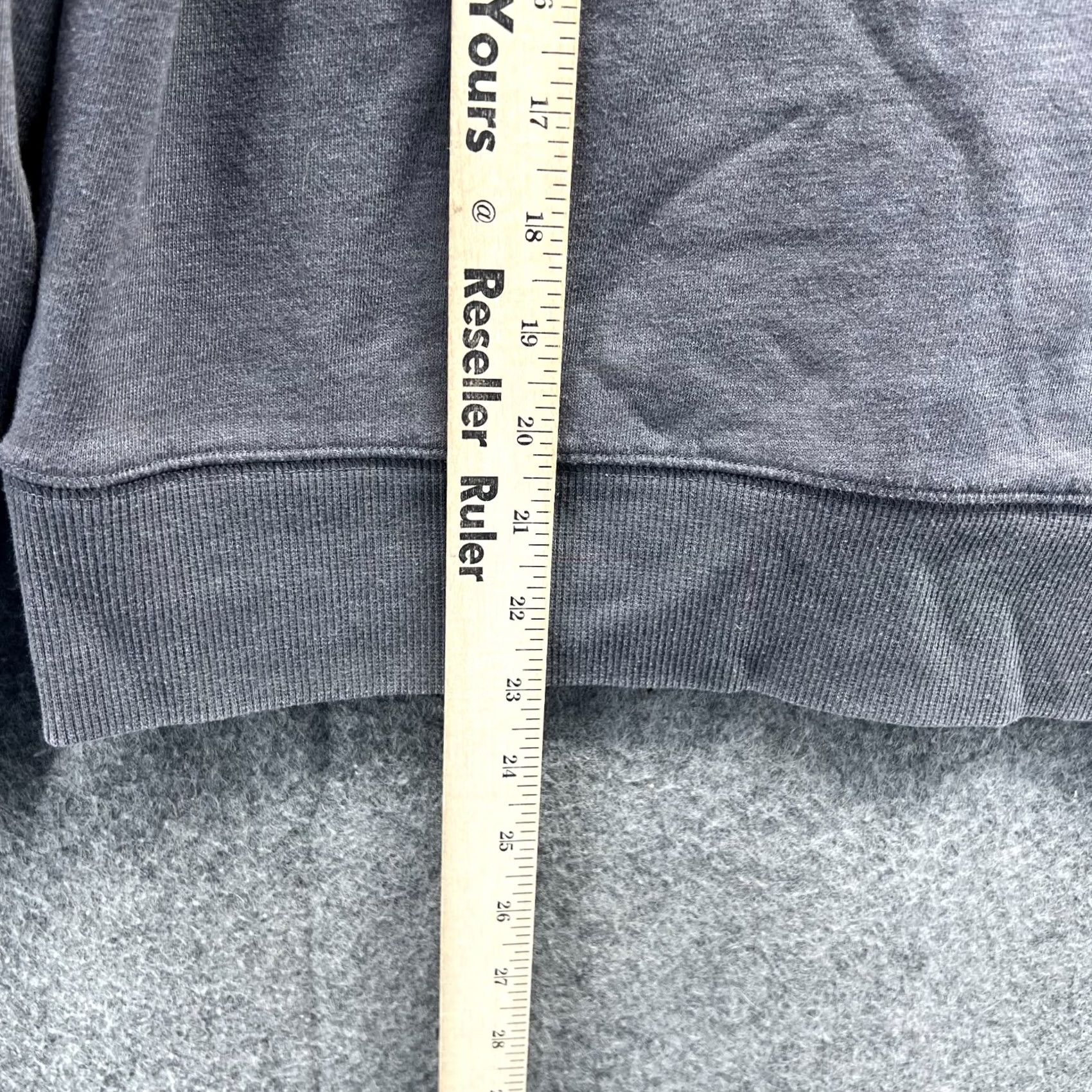 Under Armour VINTAGE Under Armour Sweatshirt Logo Pocket Fleece Womens Small Gray Pullover Crew Neck Long Sleeve Size S / US 4 / IT 40 - 4 Thumbnail