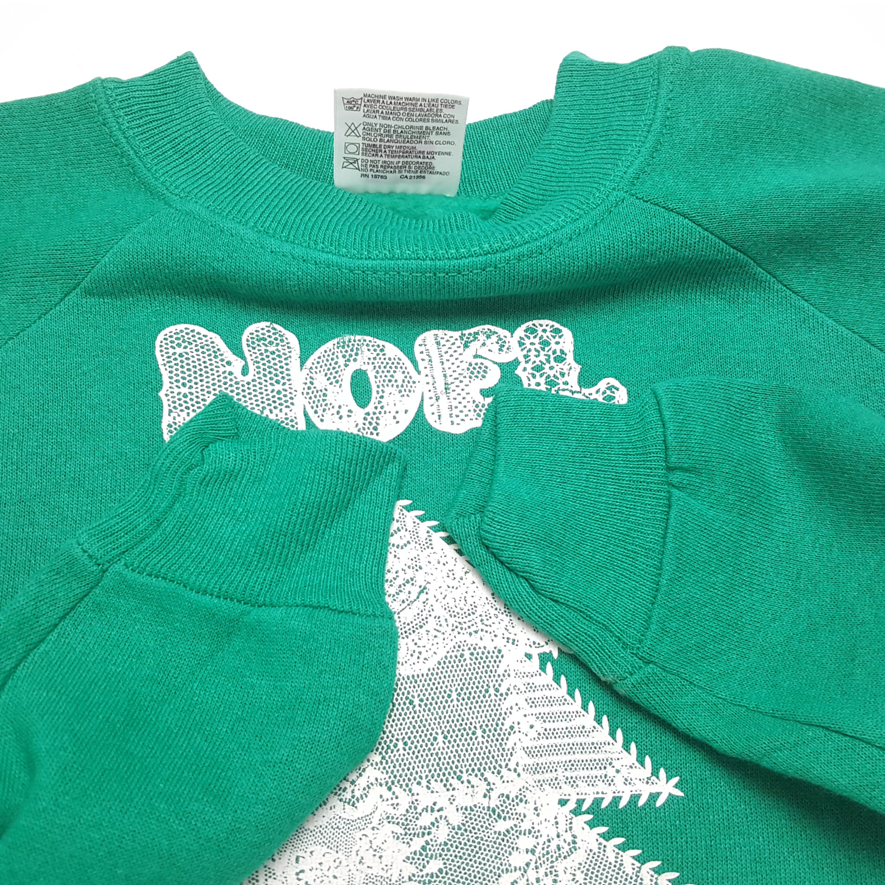 Vintage NOEL Christmas Tree Design Winter Vintage Sweatshirt Size US L / EU 52-54 / 3 - 7 Thumbnail