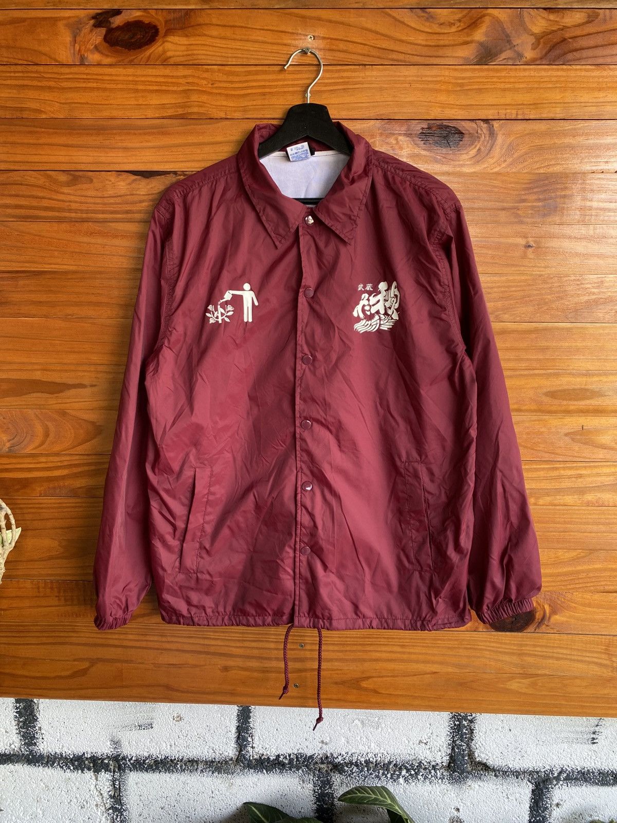 Japanese Brand Vintage Hosokawa Maroon Coach Jacket – Graphic Back Print Size US M / EU 48-50 / 2 - 3 Thumbnail