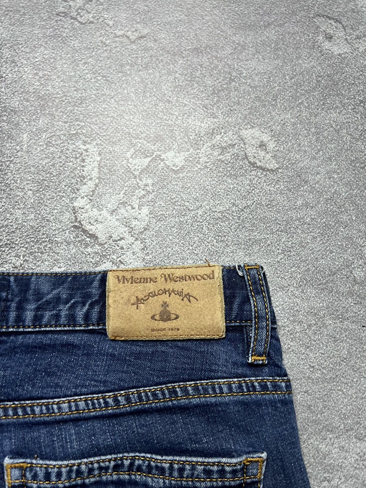 Vivienne Westwood Vivienne Westwood Jeans Big Logo Anglomania Orb Saturn 30 Size US 30 / EU 46 - 4 Thumbnail