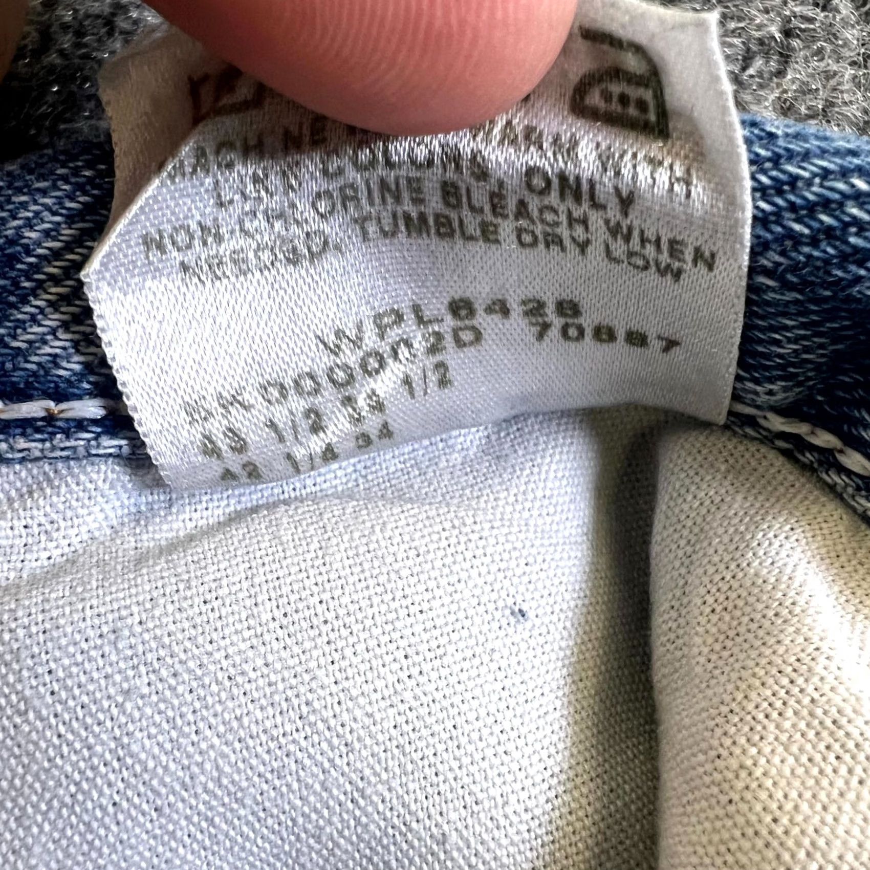 Wrangler VINTAGE Wrangler Jeans Mens 42x34 Blue Denim High Rise Regular Fit Tapered Leg Wrangler 20X Jeans Mens Blue 42x34 Regular Fit Jeans Size US 42 / EU 58 - 7 Thumbnail