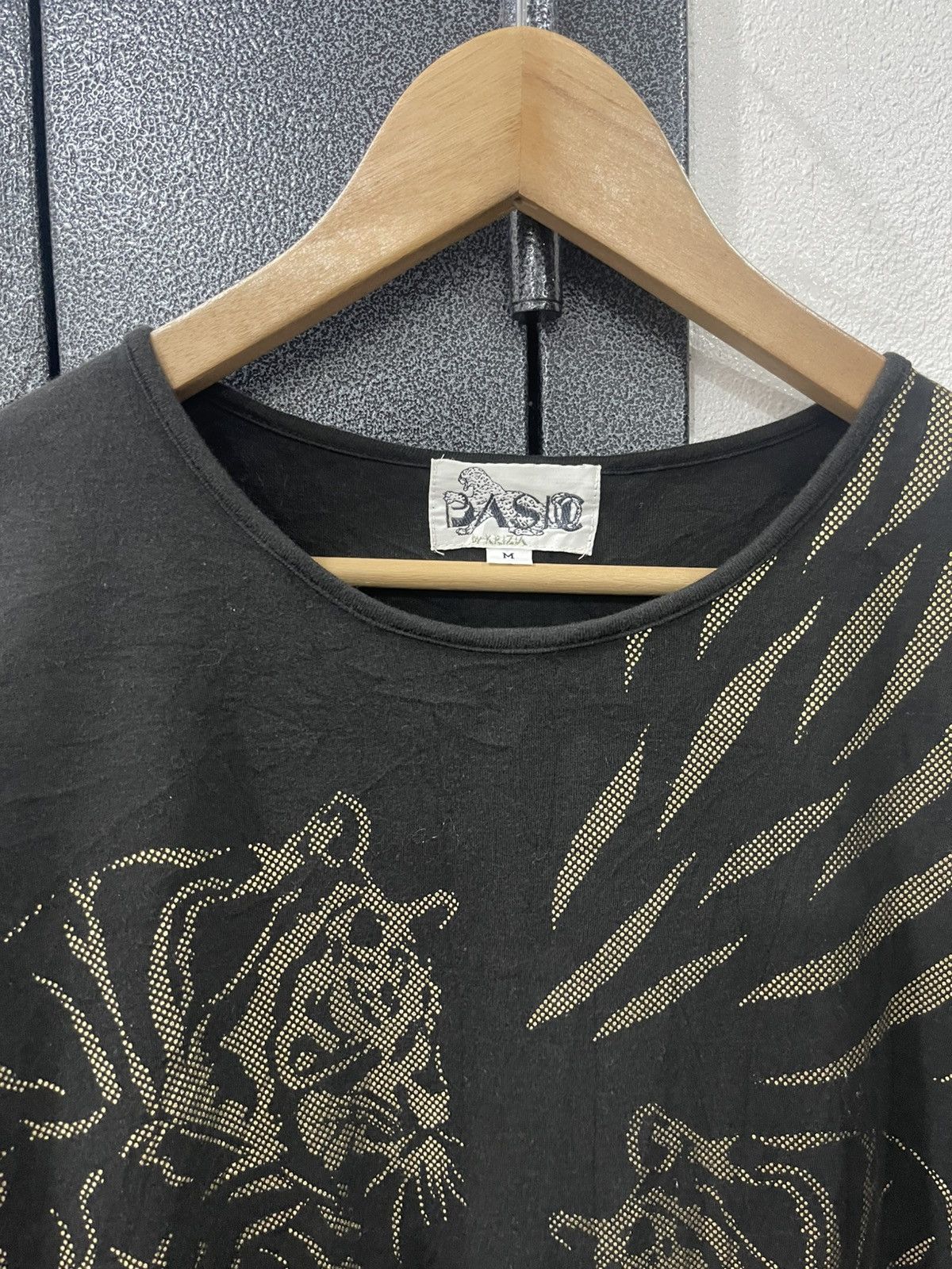 Krizia Vintage Basic by Krizia Tiger Print Tshirt Size M / US 6-8 / IT 42-44 - 7 Thumbnail