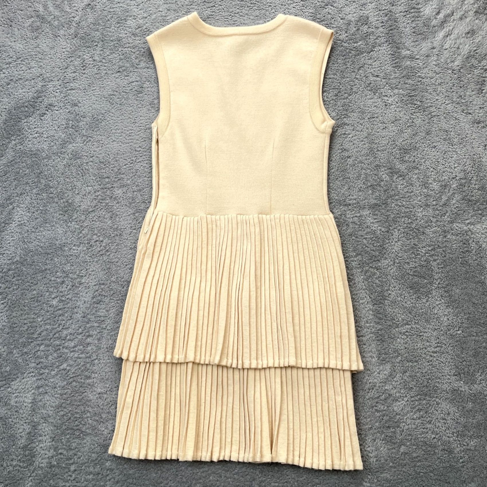Anthropologie VINTAGE Anthropologie Dress Womens Small Beige Leifsdottir Wool Knit Sleeveless Zip Collarless Lightweight Lined Short 90s City Classic Preppy Womens Size S / US 4 / IT 40 - 2 Thumbnail