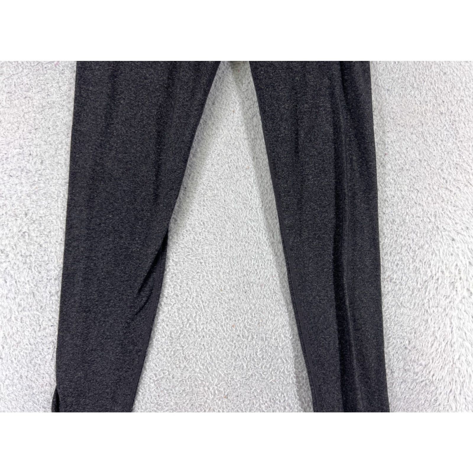 Lululemon Lululemon Leggings Womens 4 Gray Yoga Athletic Compression Skinny Pockets 28.5 in Inseam Veg not allowed? Size 27" / US 4 / IT 40 - 3 Thumbnail