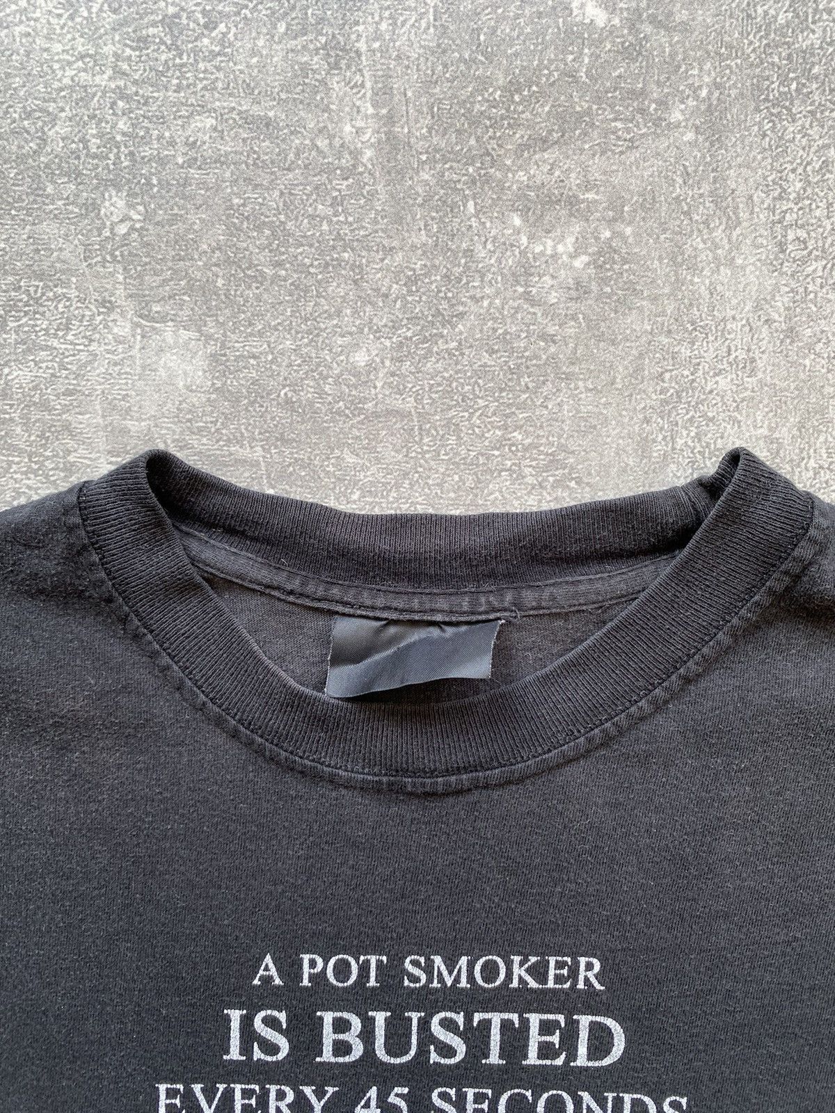 Vintage Vintage Serial Killer Marijuana Weed Smoker Ganja Tshirt Size US S / EU 44-46 / 1 - 3 Thumbnail