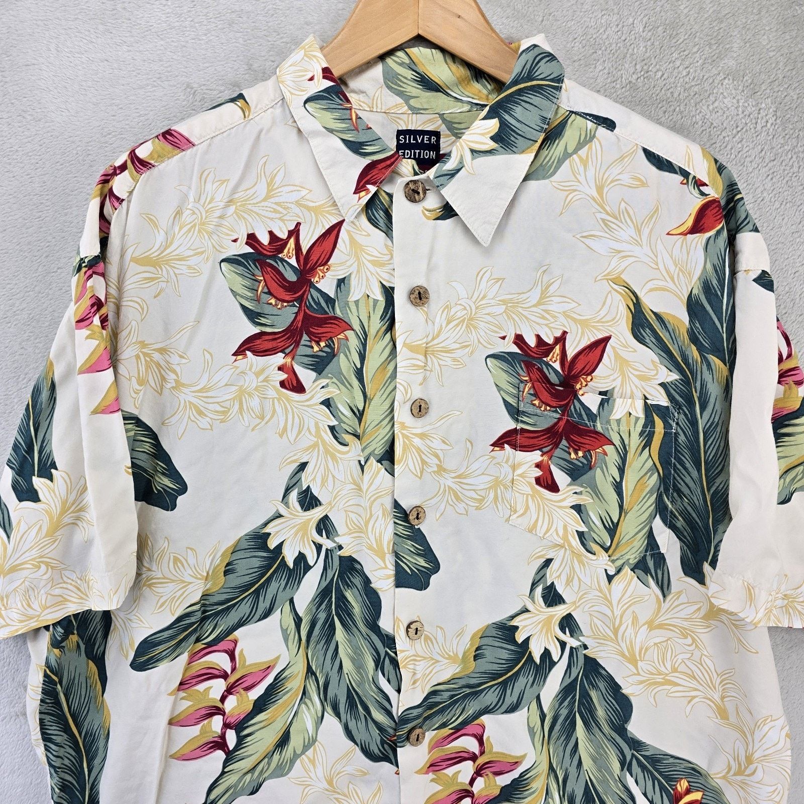 Quicksilver Vintage Quiksilver Silver Hawaiian Shirt XL Aloha Floral Size US XL / EU 56 / 4 - 2 Thumbnail