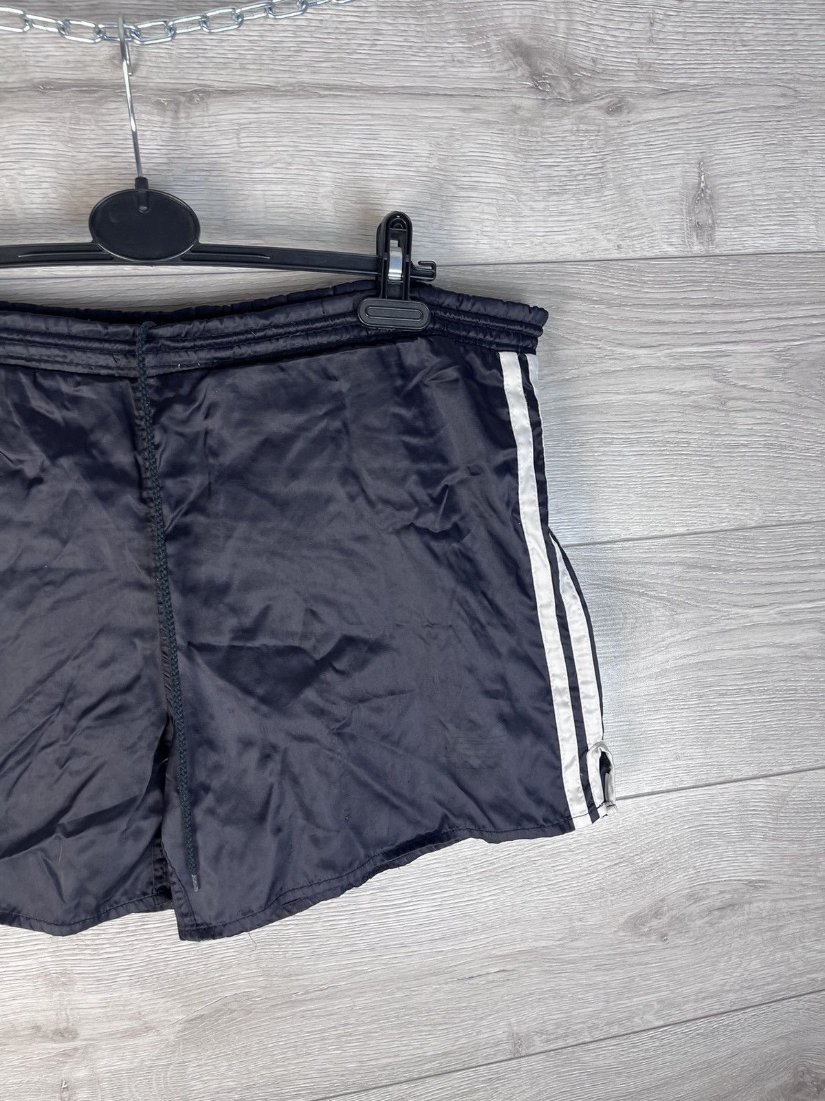 Vintage Vintage short Adidas Germany size M very rare 1990s nylone Size US 32 / EU 48 - 3 Thumbnail