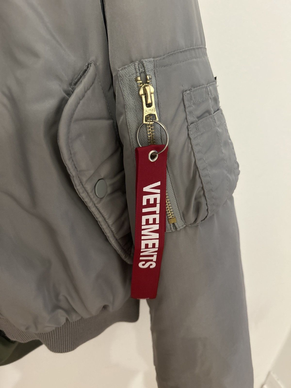 Alpha Industries × Vetements Vetements x Alpha Industries Reversible Bomber Jacket Size US XS / EU 42 / 0 - 11 Thumbnail