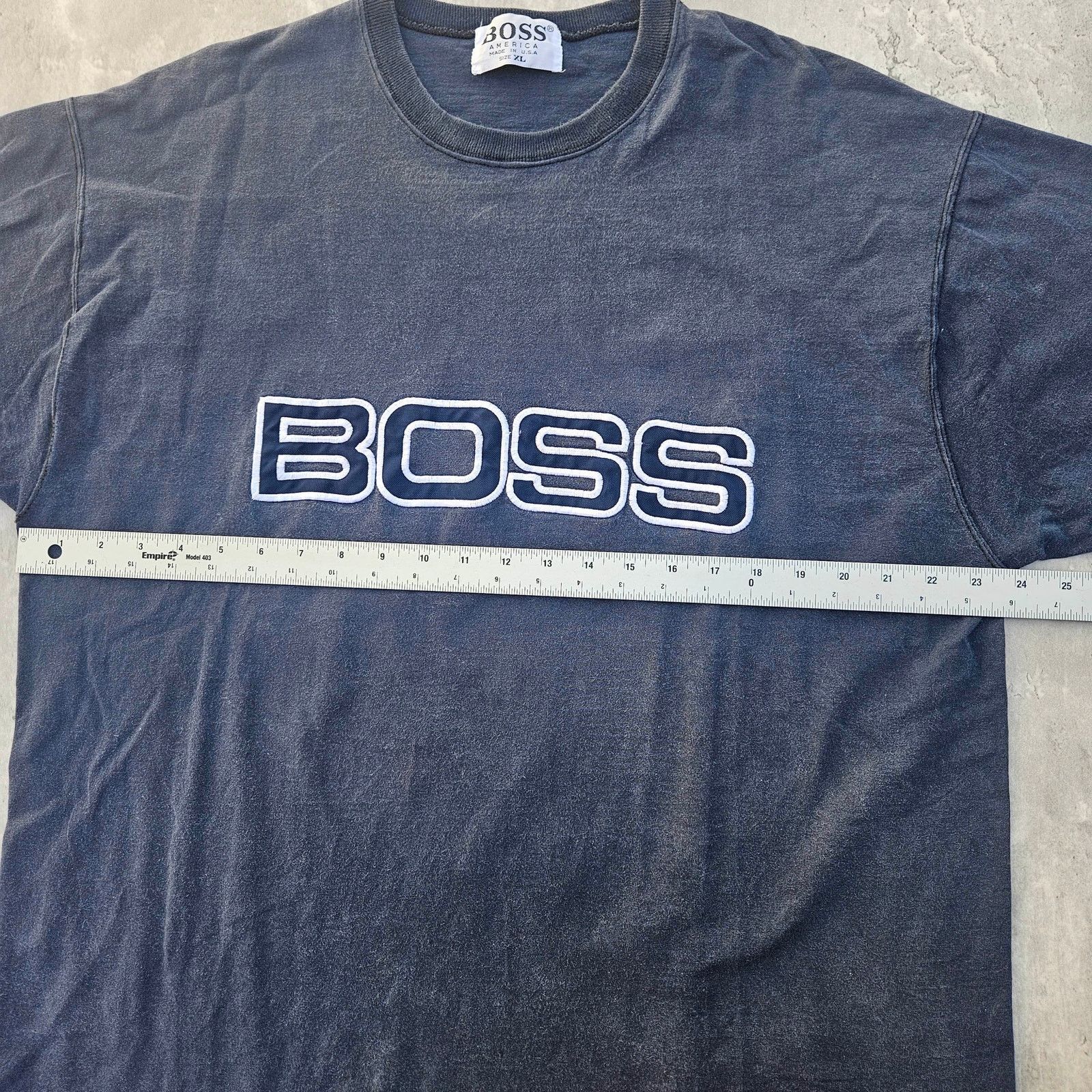 Hugo Boss Vintage Hugo Boss T-Shirt Big Spell Out Y2K Men's Size XL Size US XL / EU 56 / 4 - 5 Thumbnail