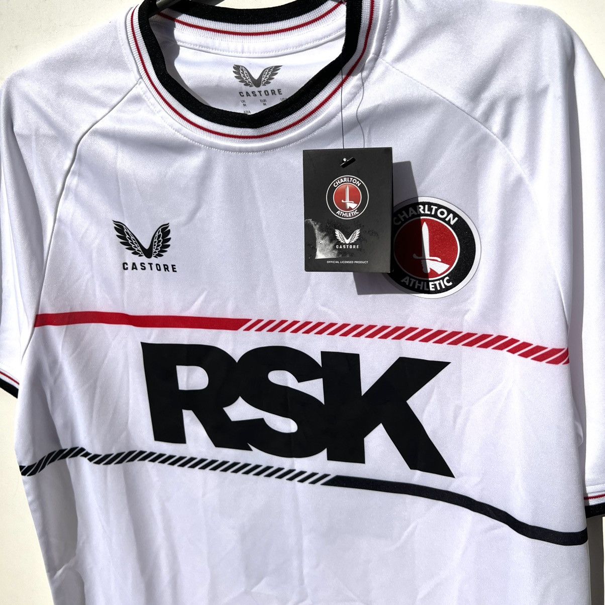 Castore 2023-2024 Charlton football Third Shirt soccer jersey Size US M / EU 48-50 / 2 - 6 Thumbnail