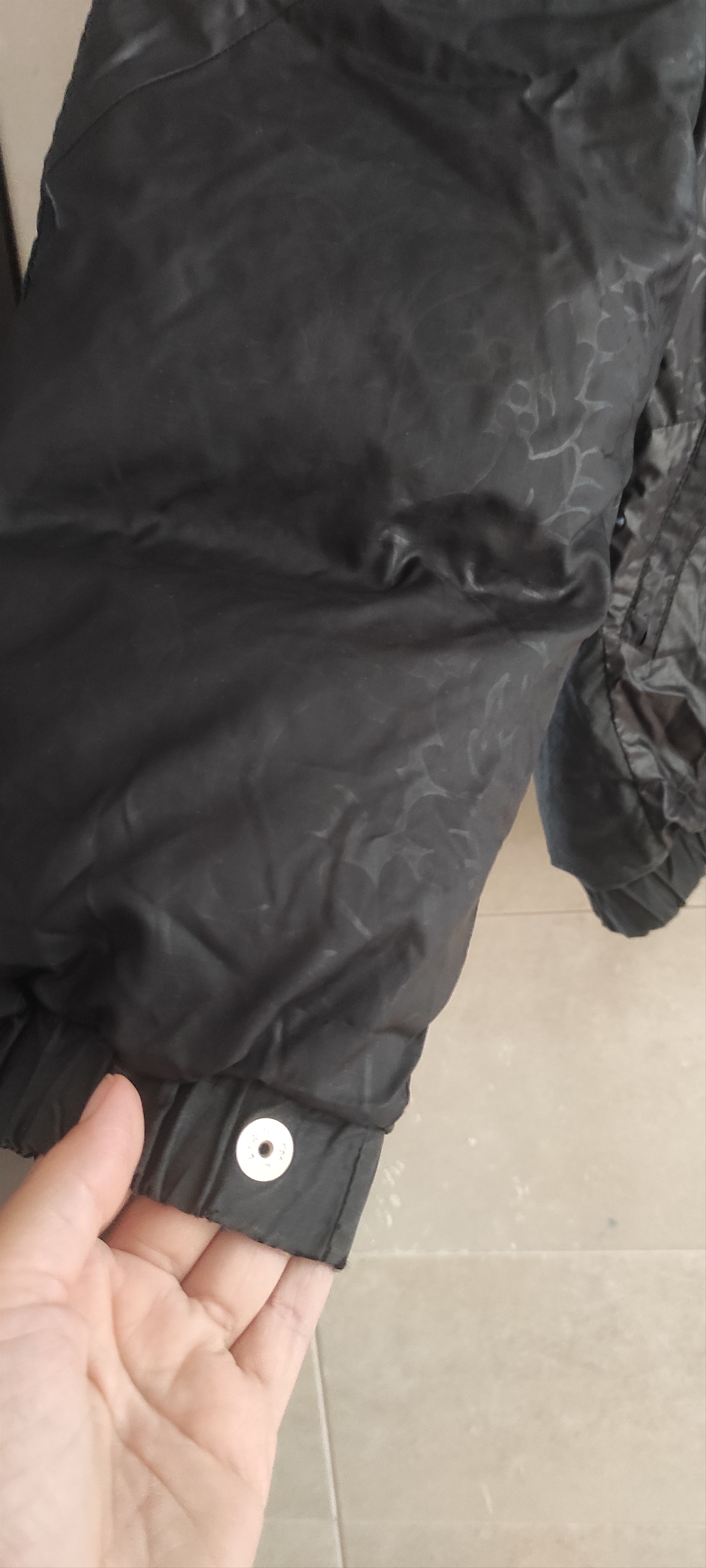 Moncler Vintage Moncler Grenoble Puffer Down Jacket Made In France Size L / US 10 / IT 46 - 8 Thumbnail