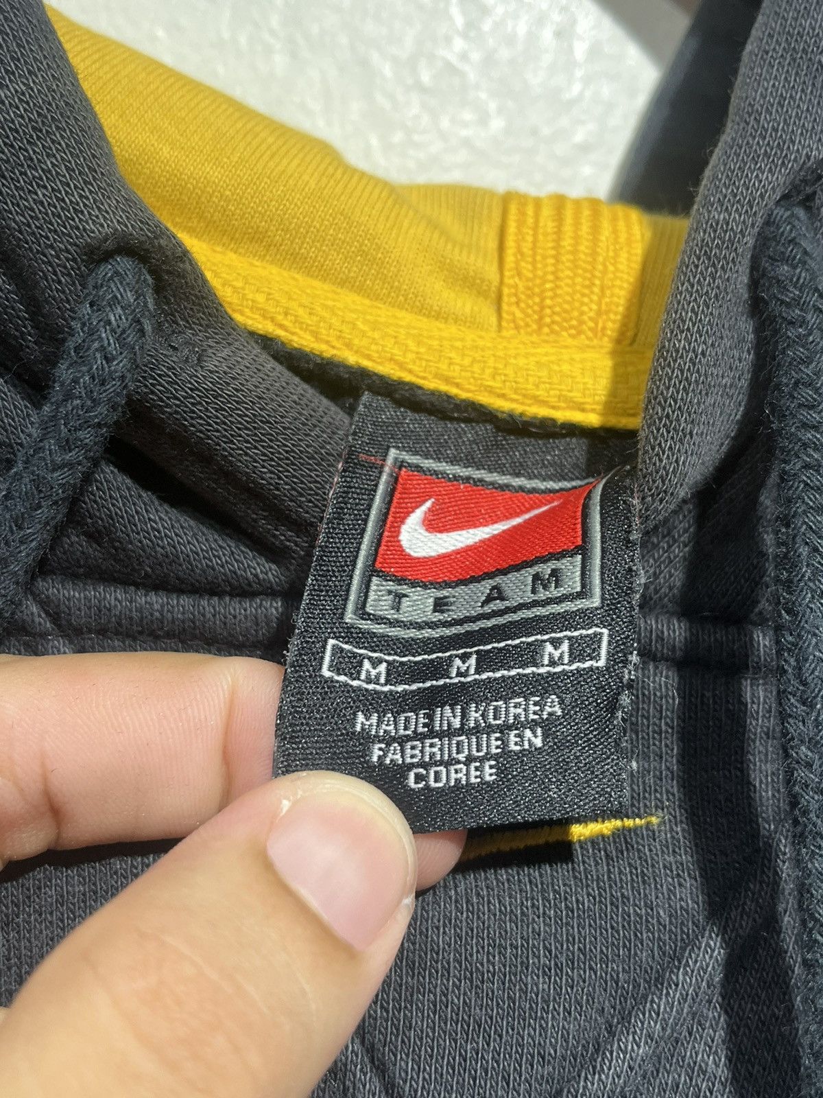 NBA × Nike × Vintage Vintage Lakers Nike center swoosh hoodie Size US M / EU 48-50 / 2 - 3 Thumbnail
