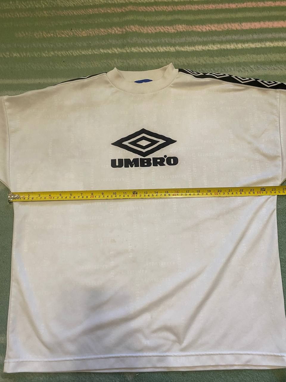Umbro Vintage Umbro Y2K Logo Short Sleeve T-Shirt Size XL Size US XL / EU 56 / 4 - 10 Thumbnail