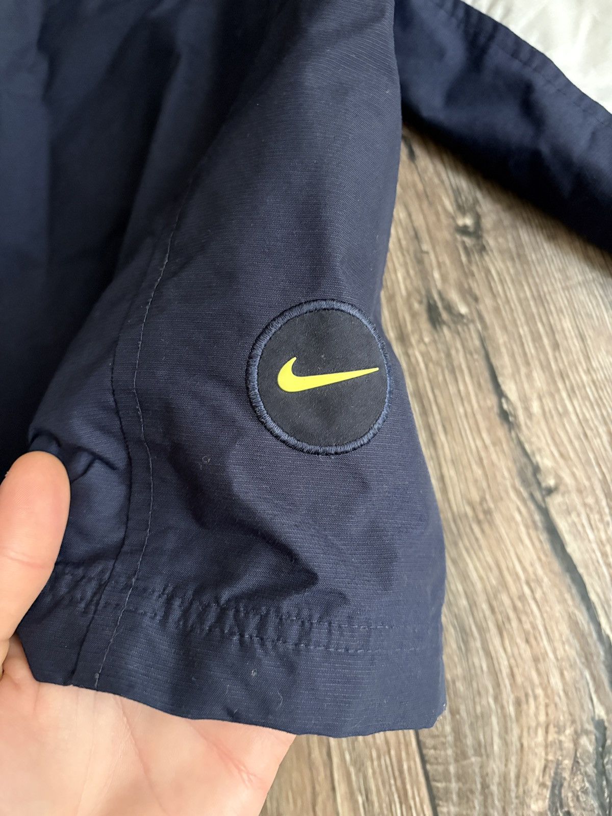 Nike Vintage Nike 90s Navy White Light Track Jacket / Windbreaker Size US M / EU 48-50 / 2 - 12 Thumbnail