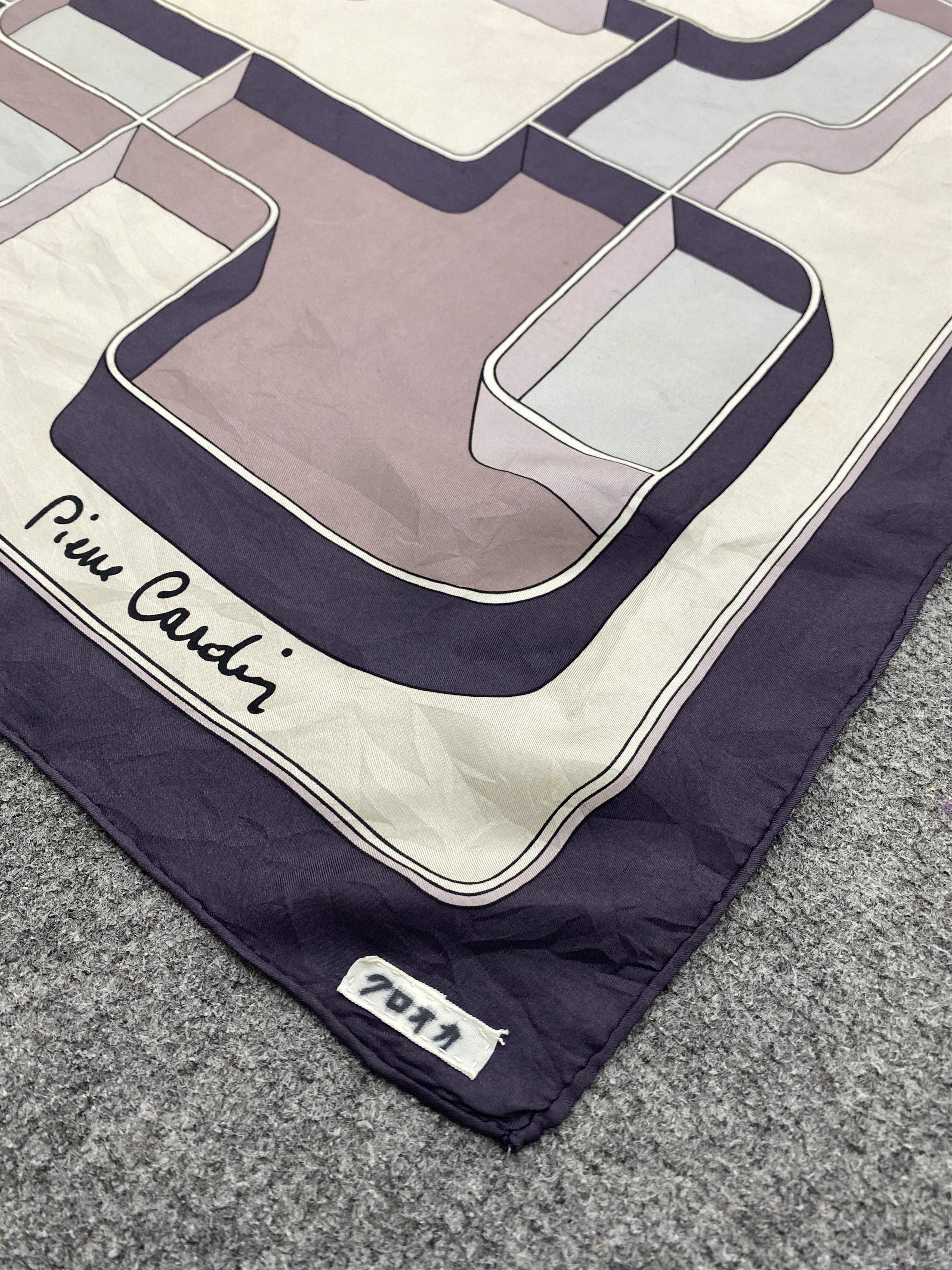 Pierre Cardin Pierre Cardin Silk Shawl / Silk Scarf SN0242 Size ONE SIZE - 3 Thumbnail