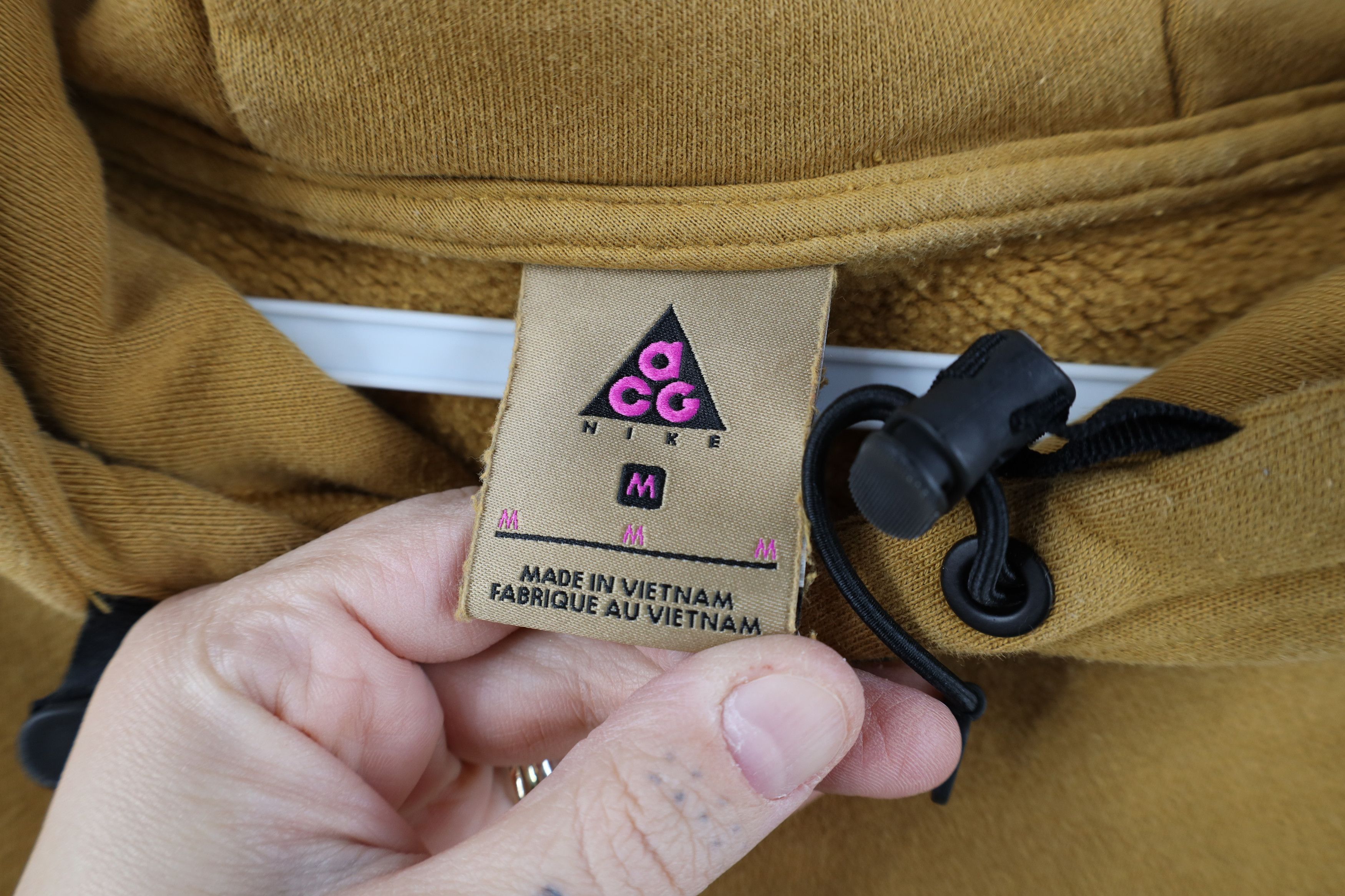 Nike Y2K Nike ACG Spell Out Heavyweight Hoodie Sweatshirt Wheat Size US M / EU 48-50 / 2 - 10 Thumbnail