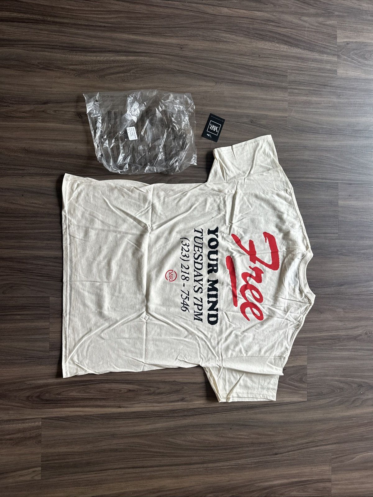 Young And Reckless Young & Reckless Free Your Mind T-Shirt Natural XL Size US XL / EU 56 / 4 - 6 Thumbnail