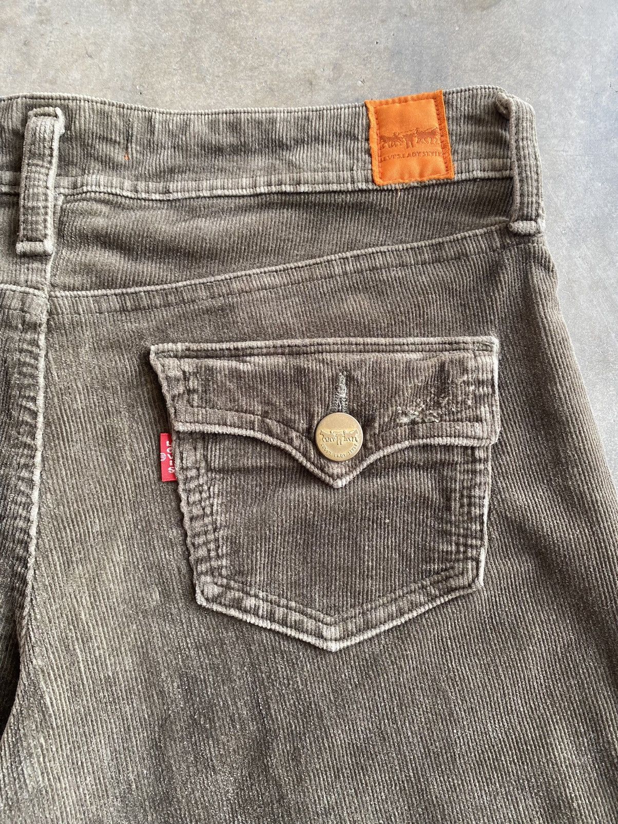 Chocolate × Levi's × Vintage Flare Levis Corduroy Brown Army Chocolate p172 Size 31" - 5 Thumbnail