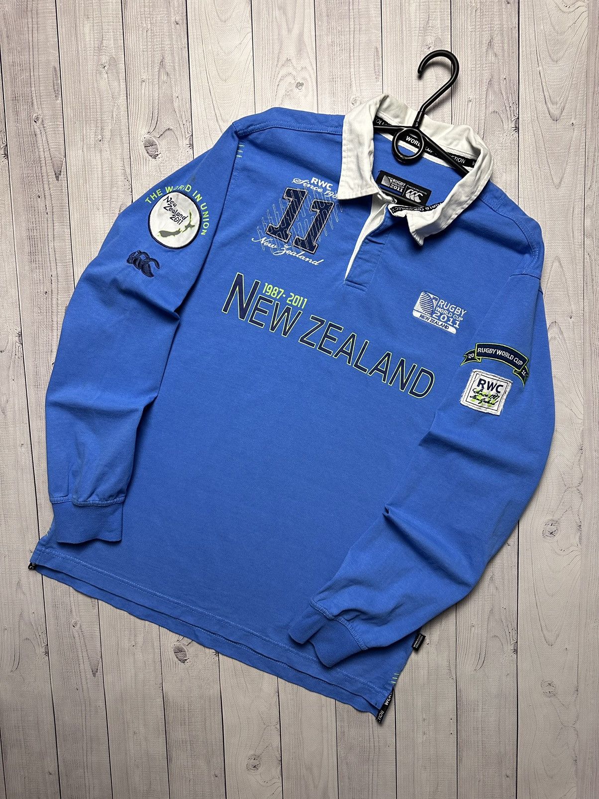 Vintage Vintage New Zealand rugby jersey size M blue logo Size US M / EU 48-50 / 2 - 1 Thumbnail