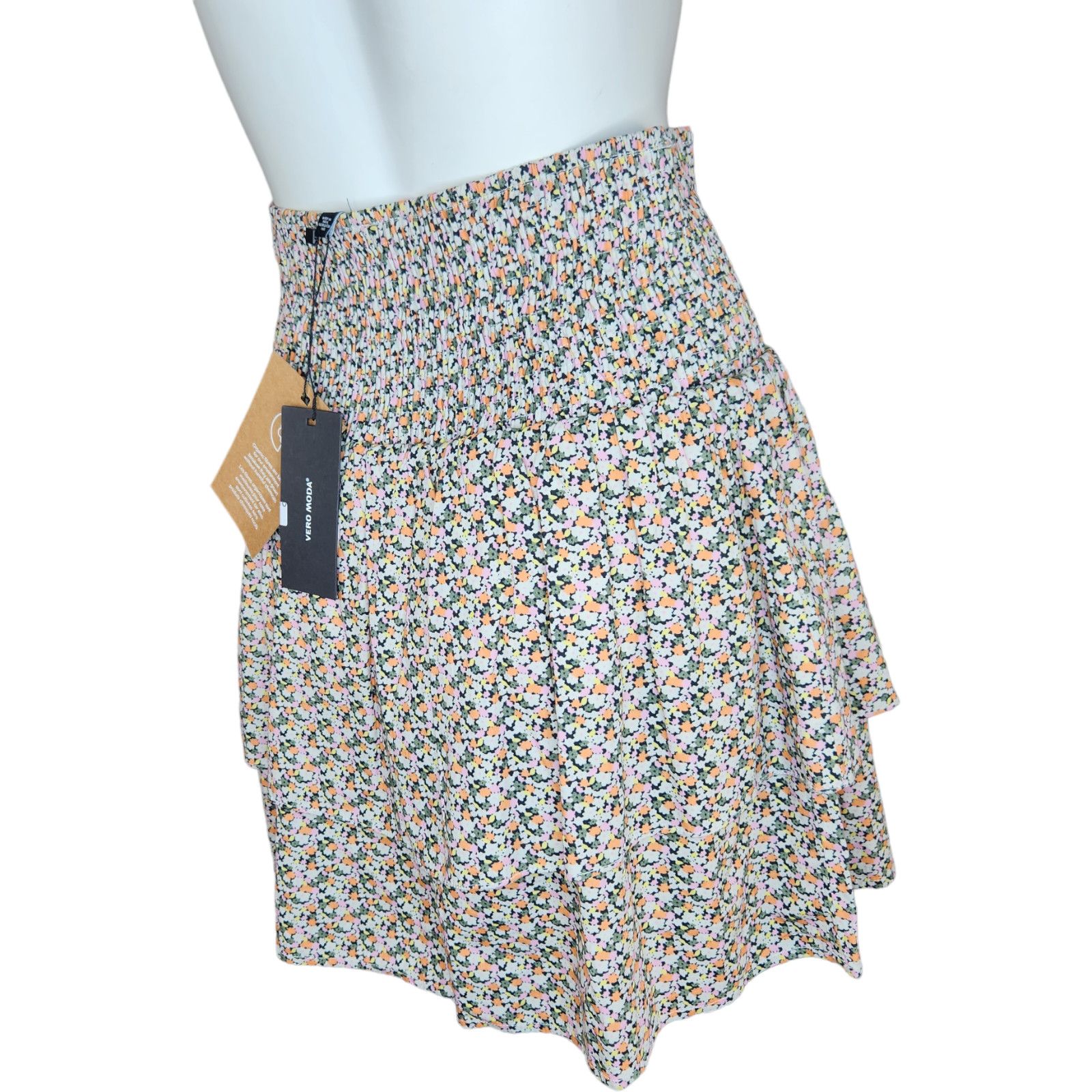 Other Vero Moda Womens Small Lykke Floral Short Skirt Smocked Size 26" / US 2 / IT 38 - 9 Thumbnail