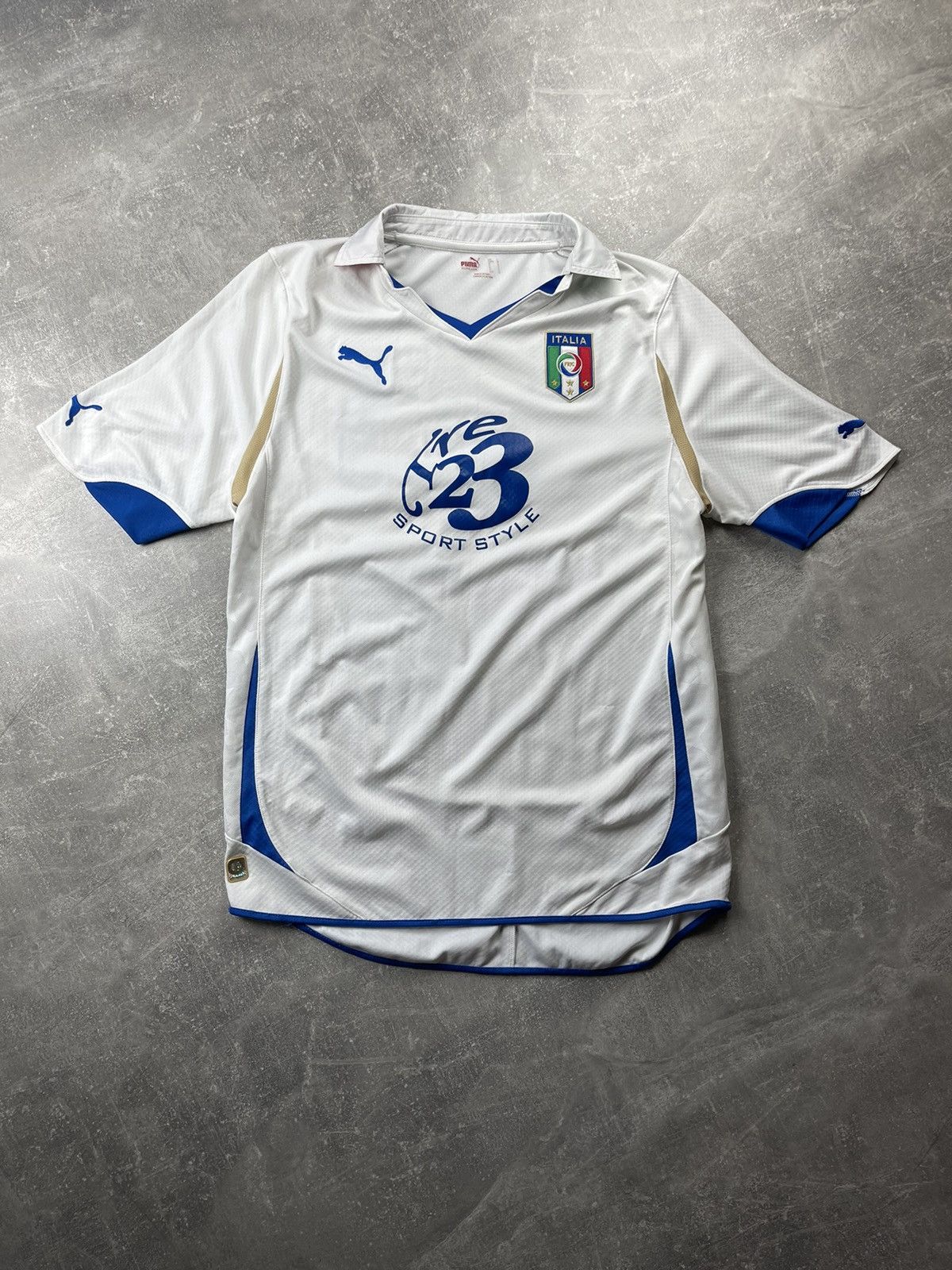 Puma PUMA Italy National Team Away Jersey n30 Nazionale Azzurra Size US L / EU 52-54 / 3 - 3 Thumbnail