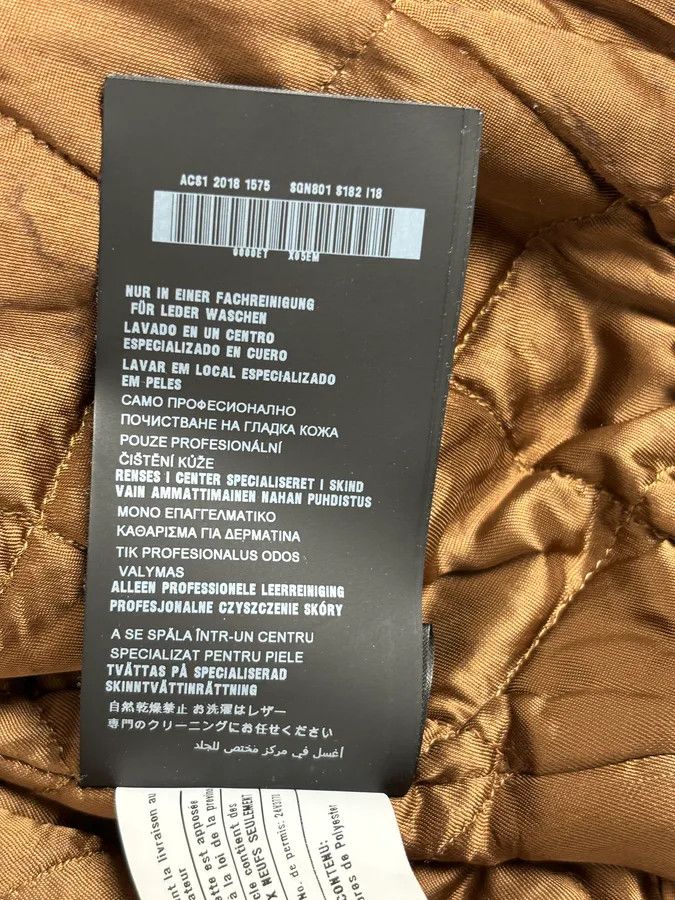Prada FW2018 Prada Black Leather Varsity Bomber Jacket Size US S / EU 44-46 / 1 - 13 Thumbnail