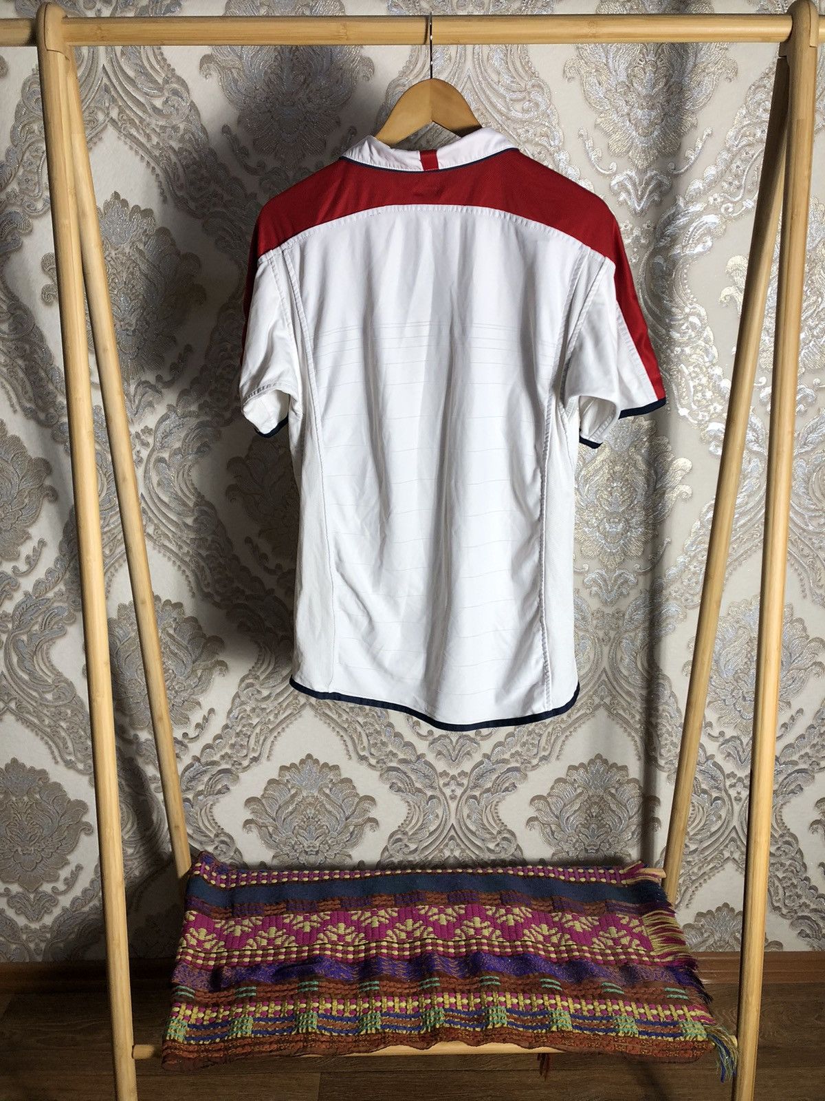 Vintage VERY RARE UMBRO ENGLAND RETRO SOCCER JERSEY MANCHESTER 90s Size US M / EU 48-50 / 2 - 6 Thumbnail