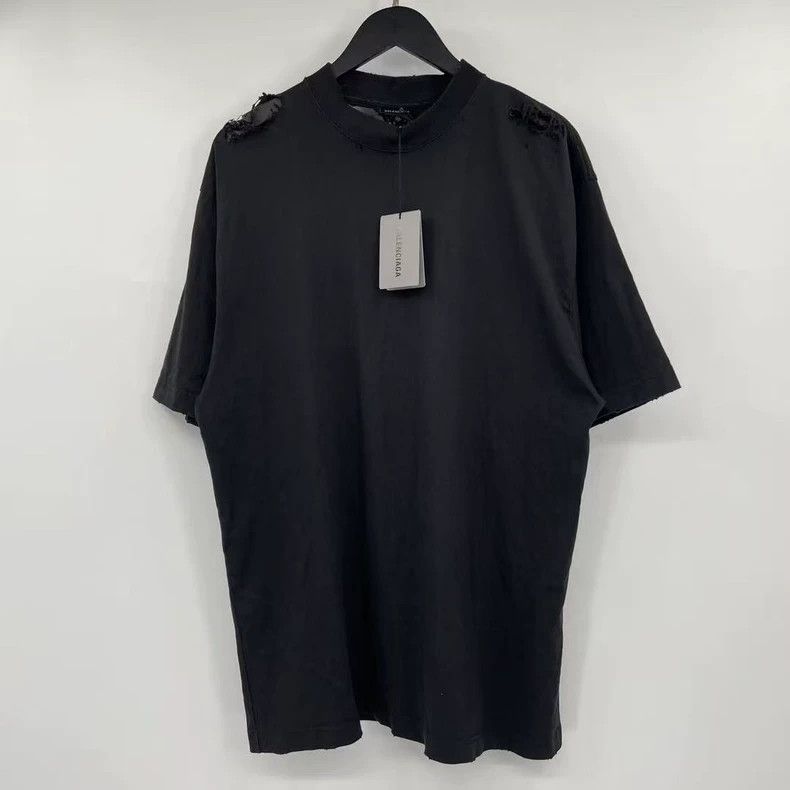 Balenciaga Balenciaga Back梵文 Letter Destroyed Short Sleeve Size US S / EU 44-46 / 1 - 2 Thumbnail