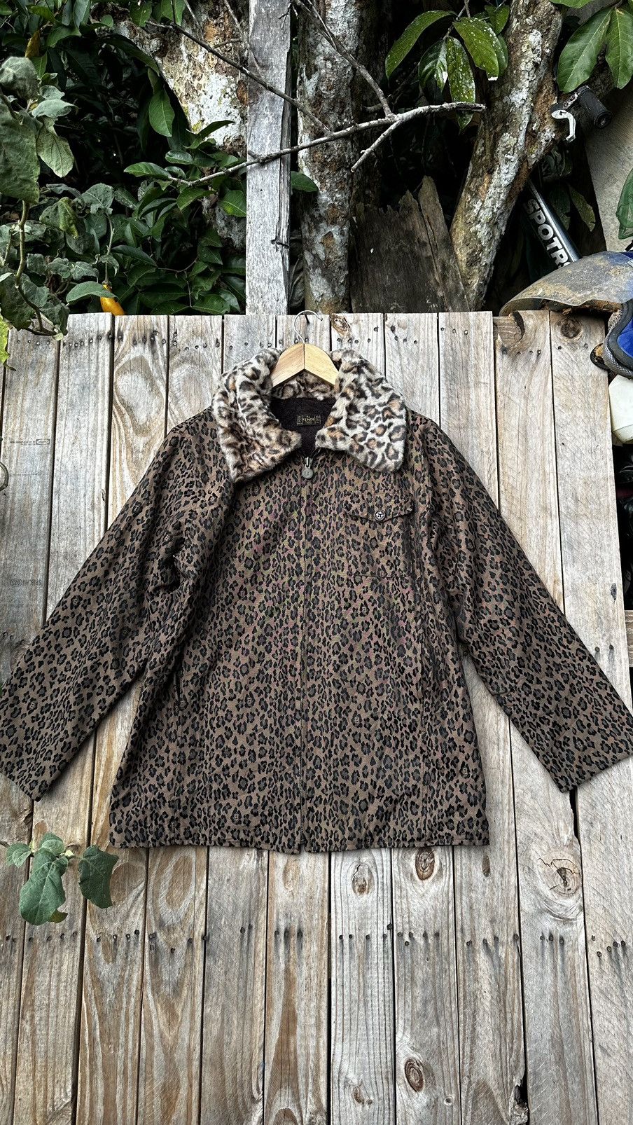 image of Fendi Leopard Design Zipper Jacket Vintage in Brown, Women's (Size Medium)