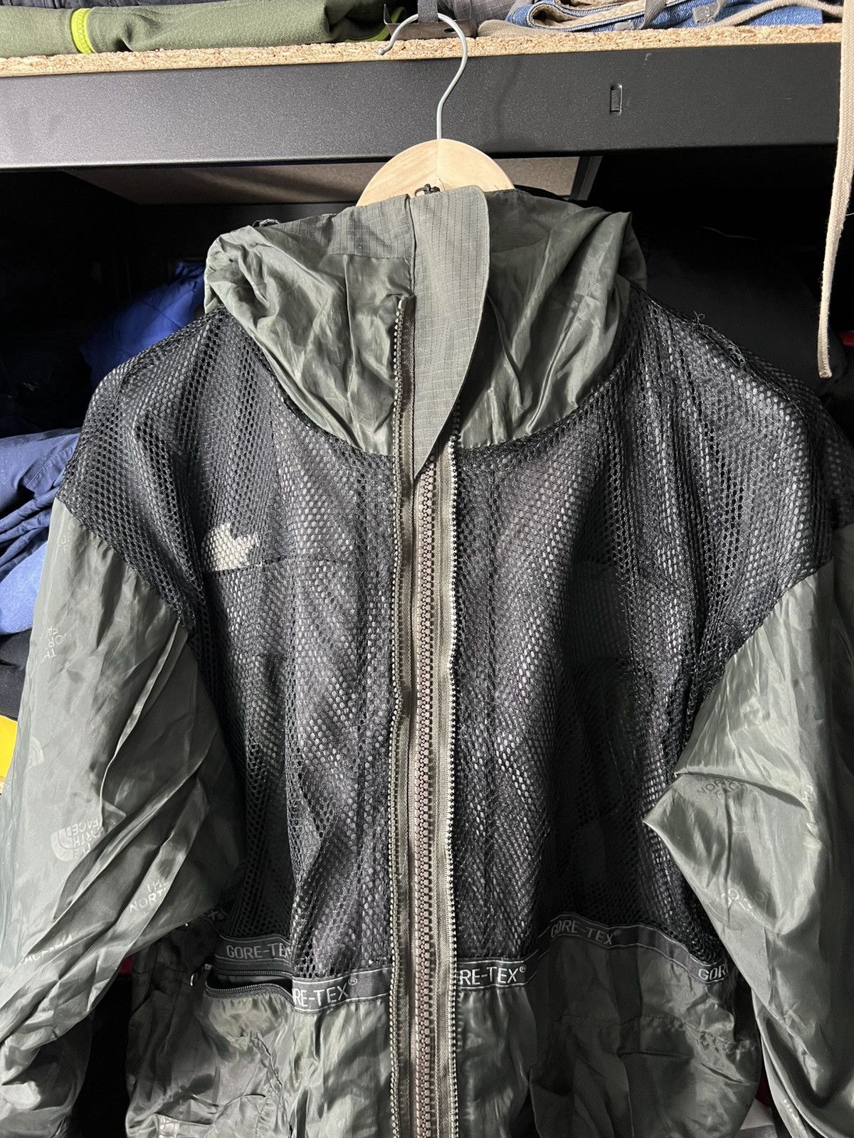 The North Face Vintage The North Face Summit Series Gore-Tex XCR Ski Jacket Size US M / EU 48-50 / 2 - 17 Thumbnail