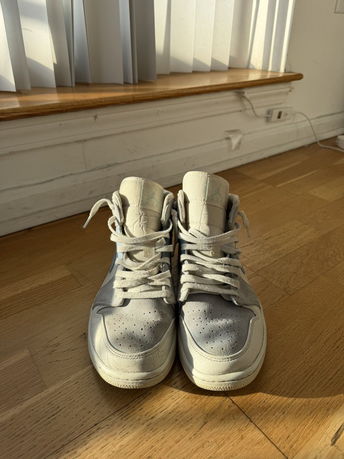 Jordan Brand Jordan 1 Mid Size US 10.5 / EU 43-44 - 3 Thumbnail