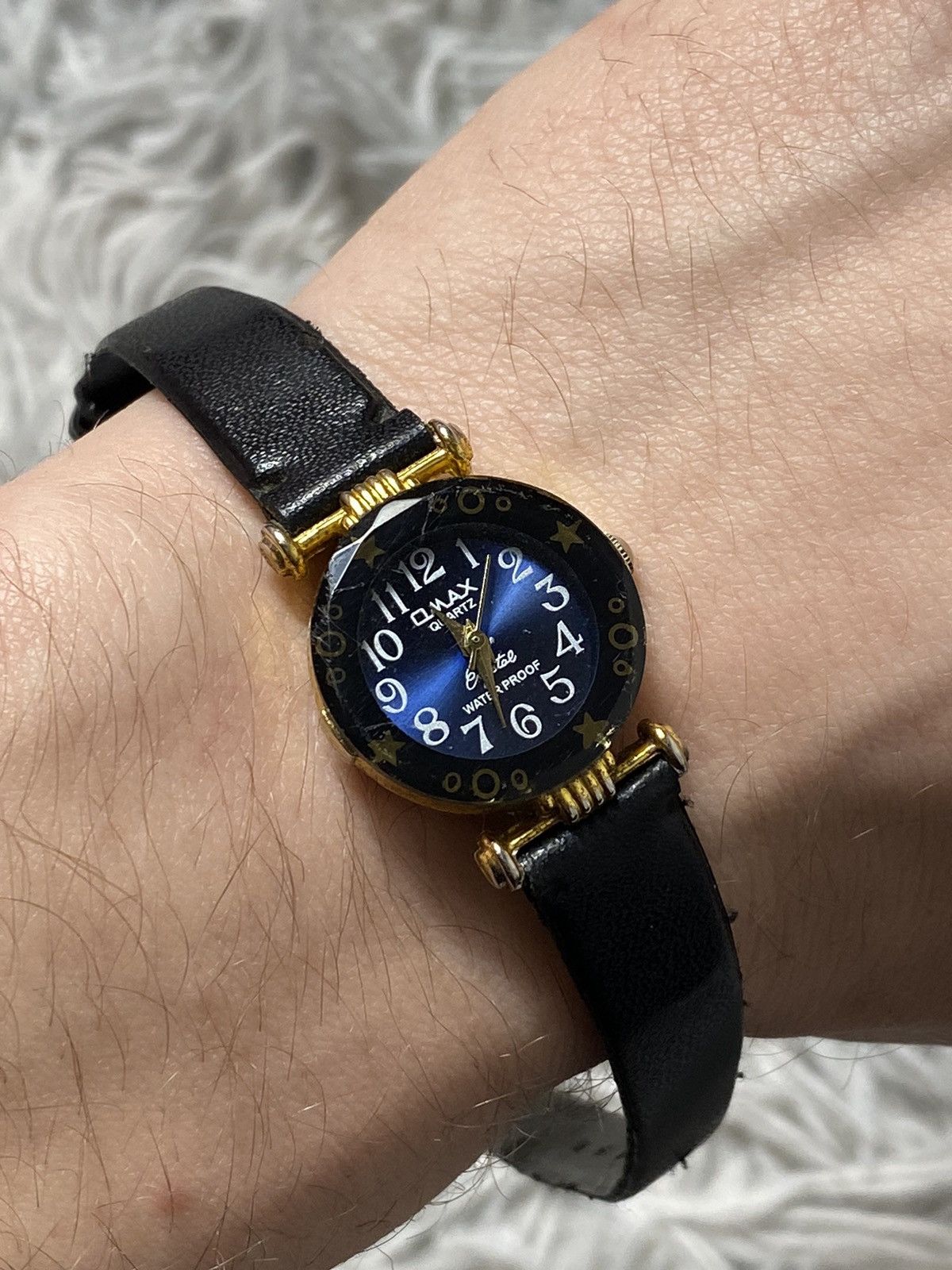Jewelry Elegant Omax Watch with Starry Details - Japanese Brand Size ONE SIZE - 7 Thumbnail