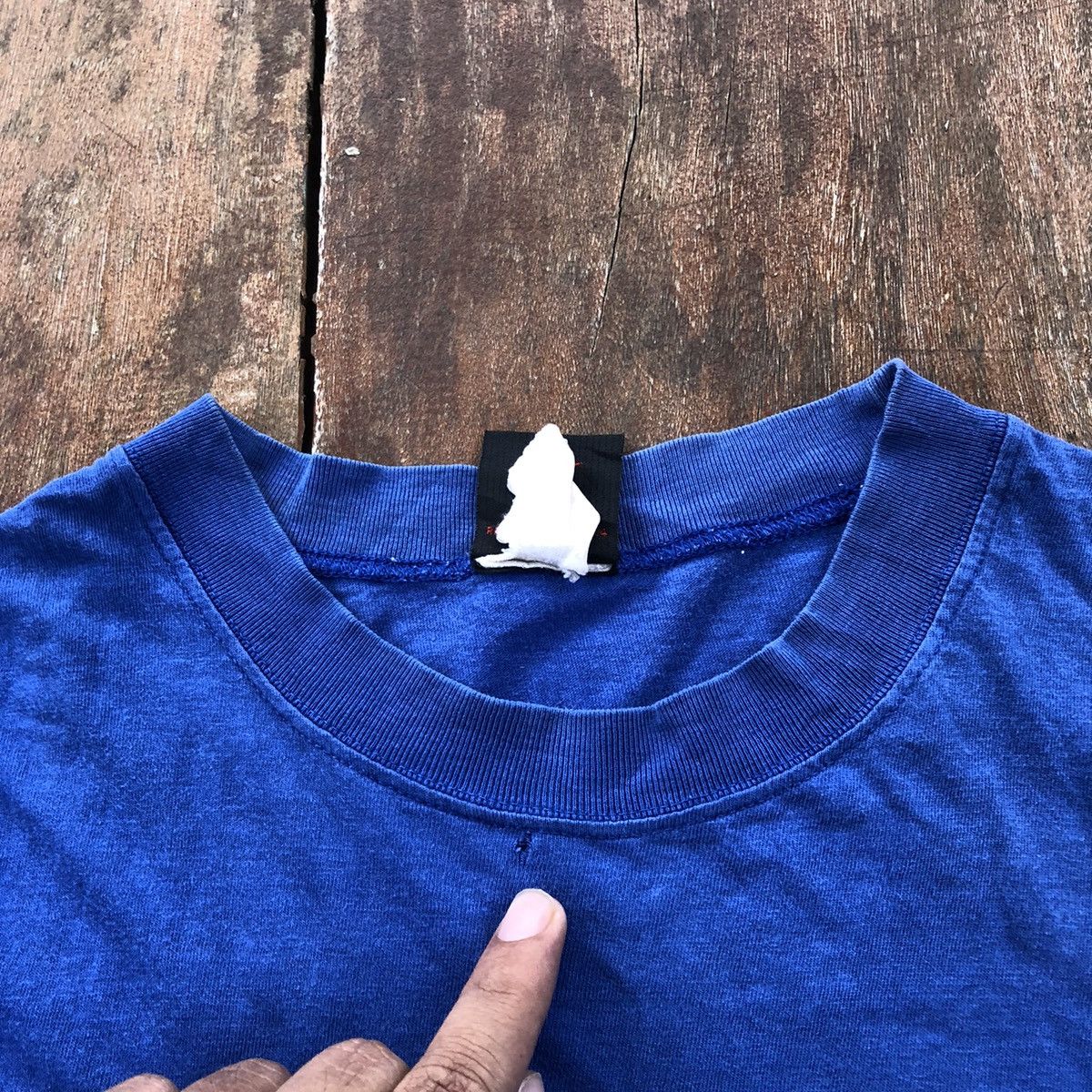 Vintage Vintage Thrashed Faded Nike Single Stitch Rare T Shirt Size US L / EU 52-54 / 3 - 4 Thumbnail