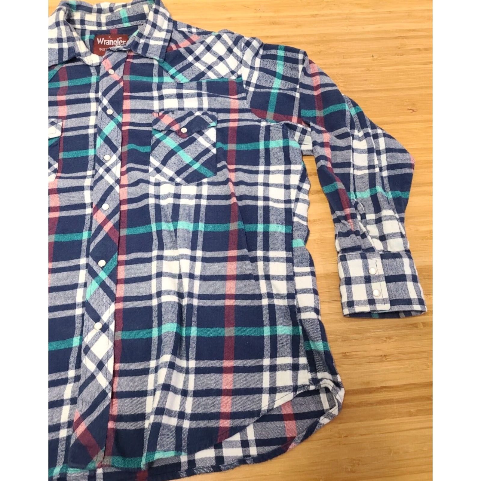 Wrangler VINTAGE Wrangler Flannel Shirt Mens XL Blue Plaid Pearl Snap 90s Cowboy Western Shirt Mens XL Blue Plaid Pearl Snap 90s Western Size US XL / EU 56 / 4 - 2 Thumbnail
