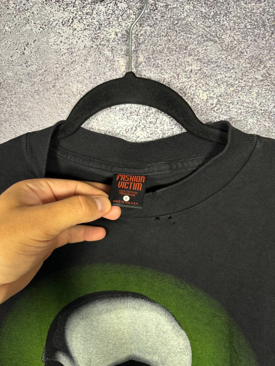 Fashion Victim 90s Vintage Fashion Victim Single Stitch Green Alien Graphic Size US L / EU 52-54 / 3 - 7 Thumbnail