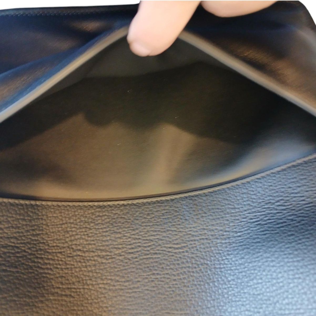 MCM NWT MCM Limited Collection Medium Leather Shoulder/Crossbody Size ONE SIZE - 15 Thumbnail