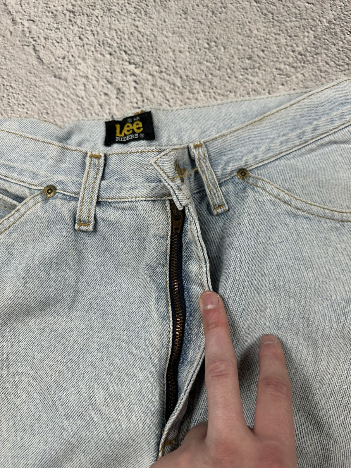 Lee Vintage Lee Riders Washed Denim Blue Jeans Baggy Flared Y2K Size US 35 - 13 Thumbnail