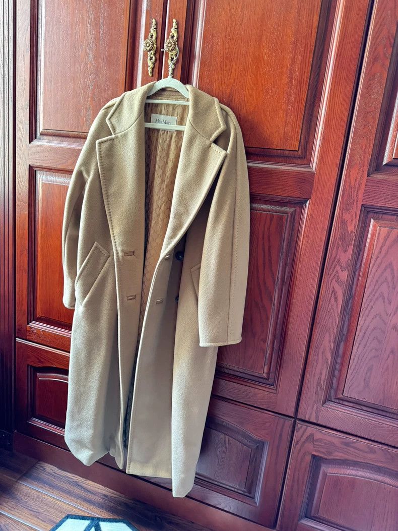 Max Mara Max Mara Coats Size L / US 10 / IT 46 - 1 Thumbnail