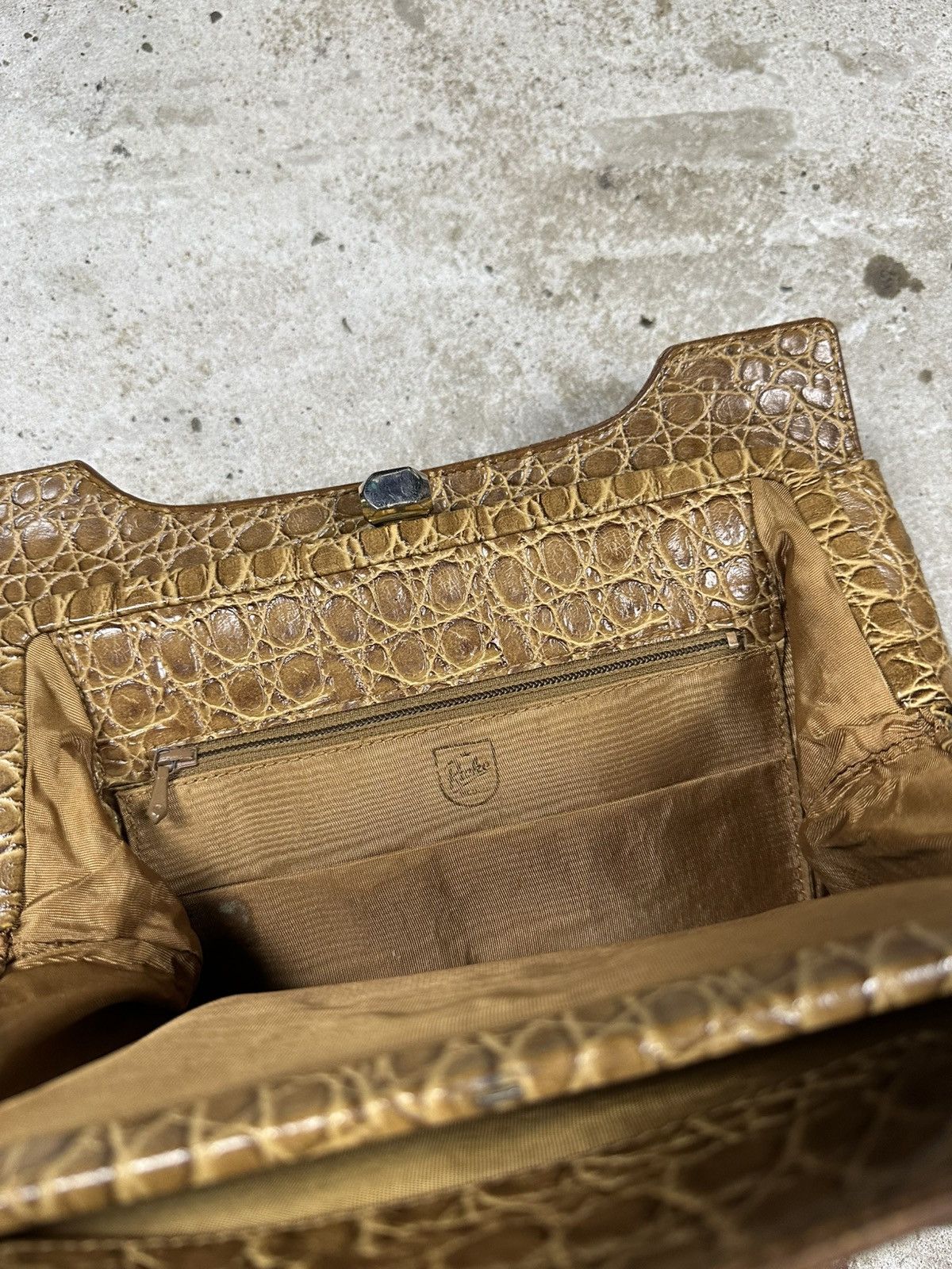 Vintage Vintage 90s Crocodile Genuine Leather Snake Print Hand Bag Size ONE SIZE - 13 Thumbnail