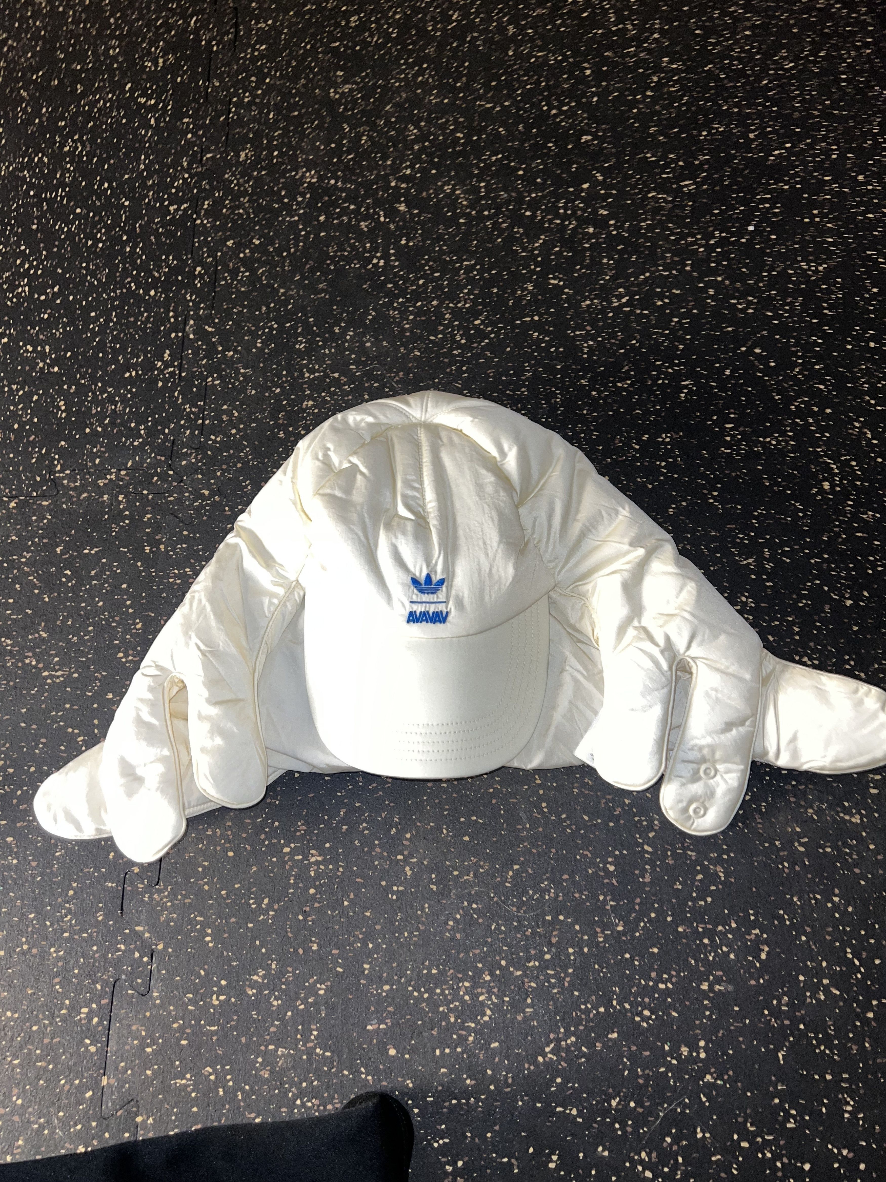 AVAVAV × Adidas Avavav Finger Cap Cream White Size ONE SIZE - 5 Thumbnail