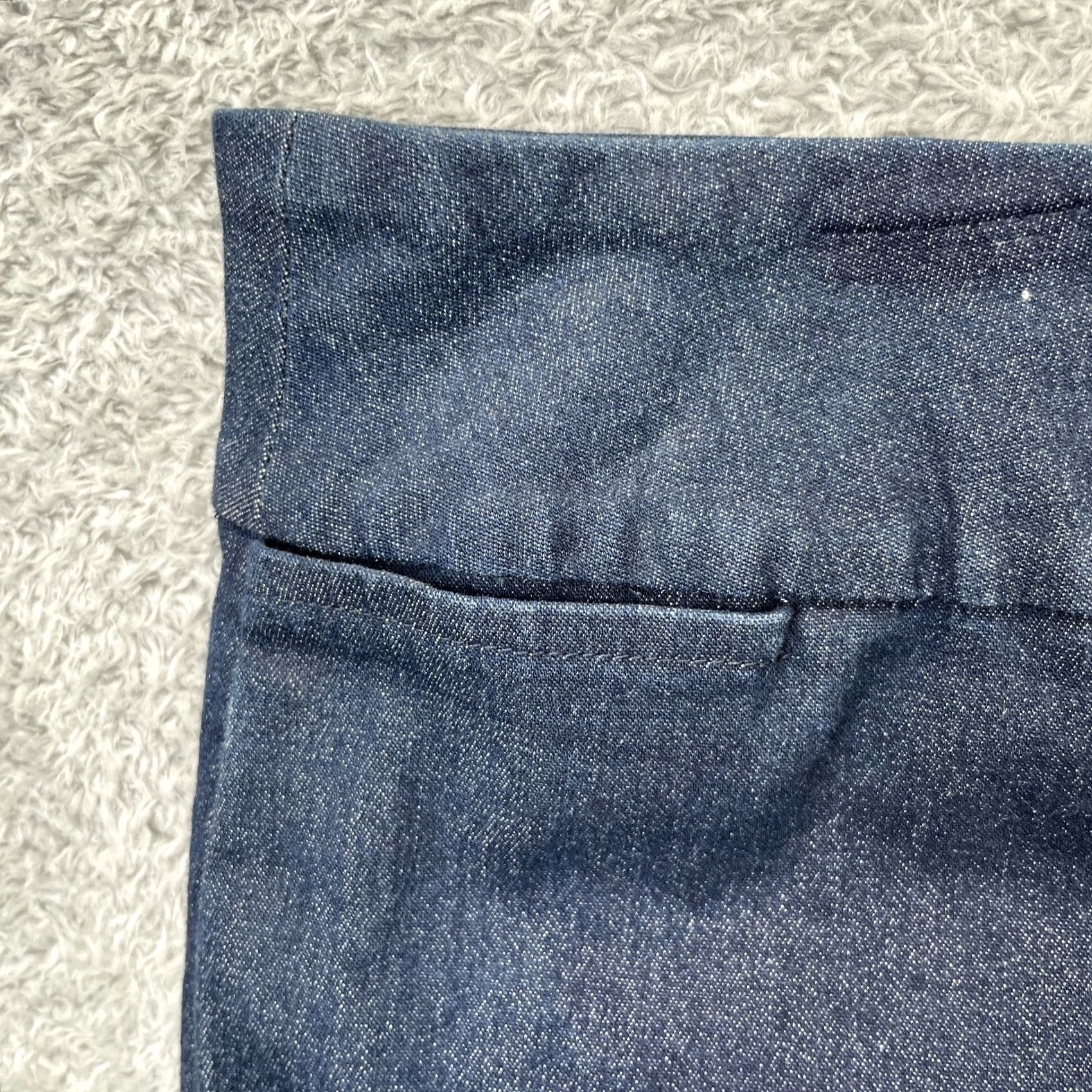 Banana Republic Banana Republic Skirt Womens 10 Blue Straight & Pencil Denim Stretch Back Slit Knee Length Pockets Slit Casual Travel Workwear 90s City Preppy Size 32" / US 10 / IT 46 - 4 Thumbnail