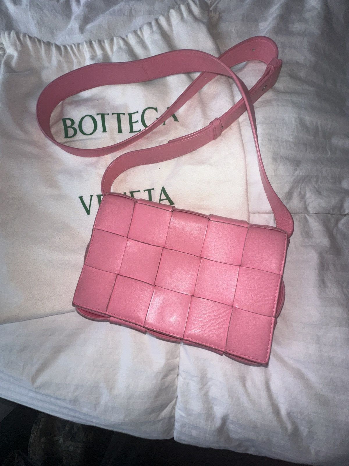 Bottega Veneta Bottega Veneta Cassette Crossbody Bag in Pink Leather Size ONE SIZE - 2 Thumbnail