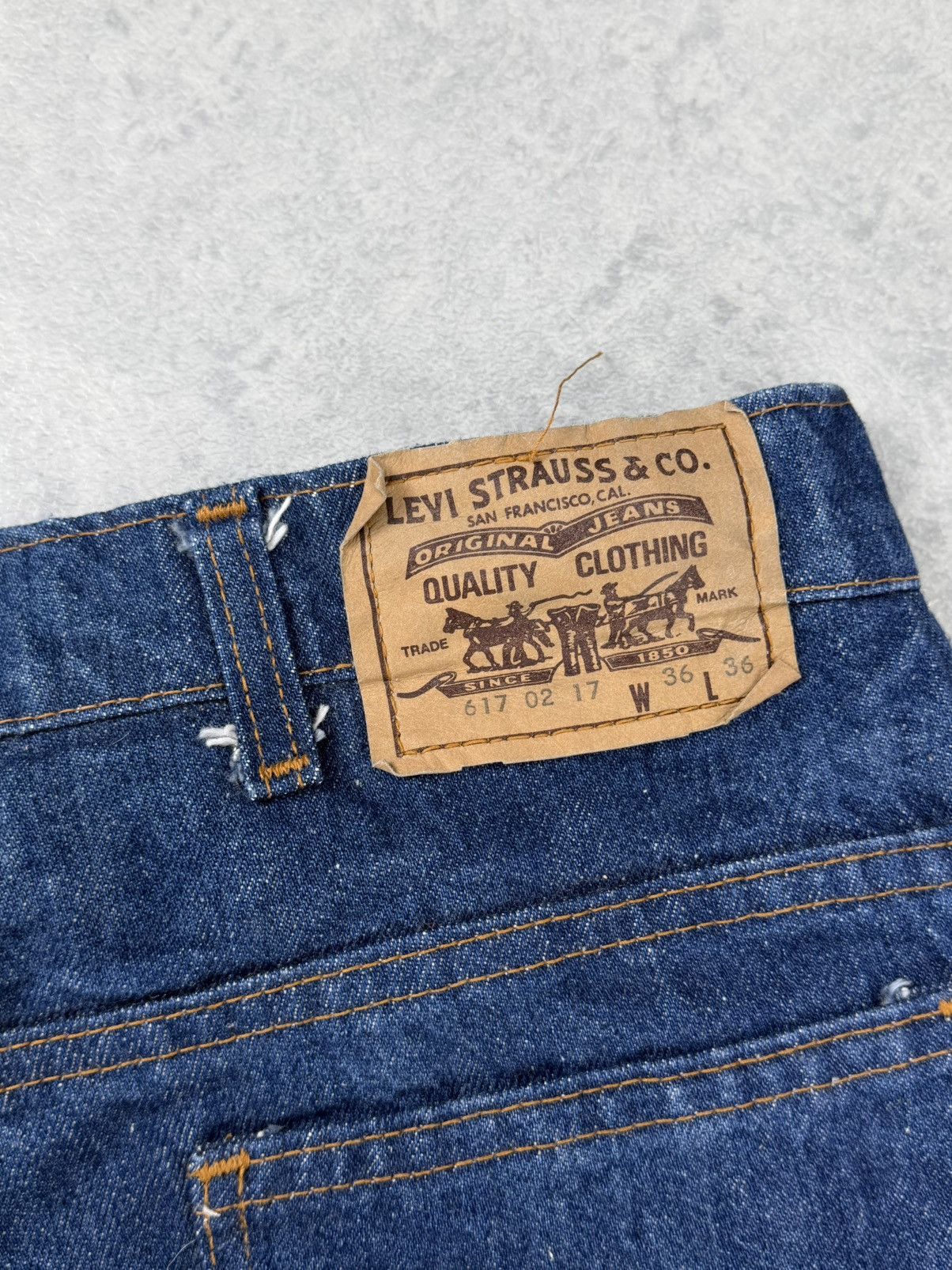Levi's Vintage Clothing Vintage Levis 617 Bootcut Jeans W36 L36 Made In France Size US 36 / EU 52 - 11 Thumbnail