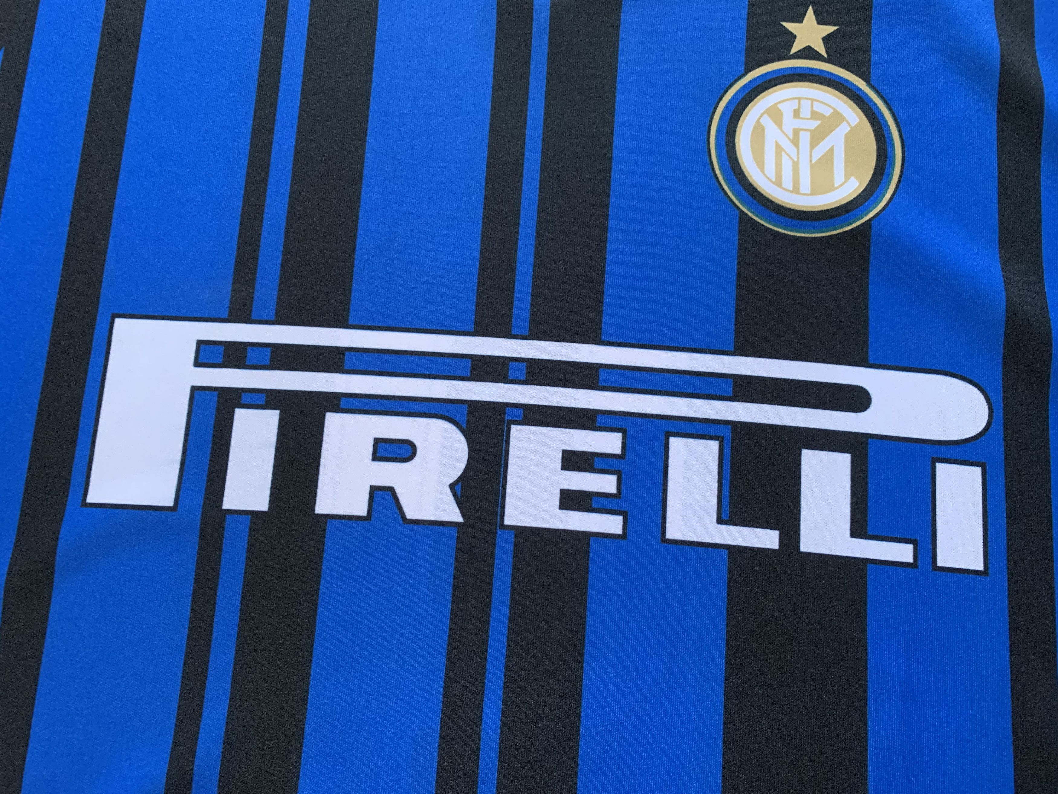 Other Inter Milan Football Shirt #9 Icardi 2017-2018 Size US XL / EU 56 / 4 - 6 Thumbnail