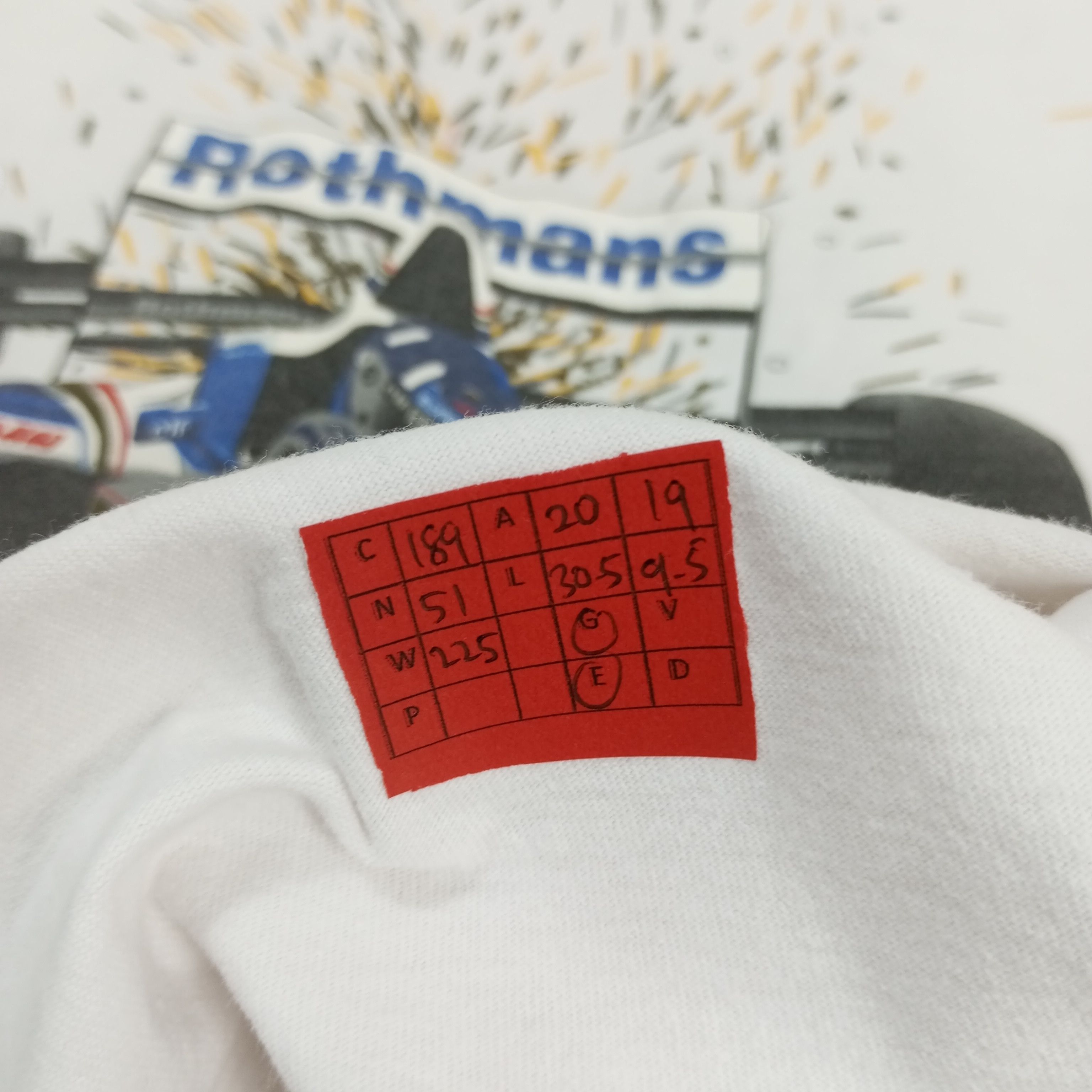 Vintage Racing F1 Formula One Rothmans Williams Renault Tshirt Size US M / EU 48-50 / 2 - 10 Thumbnail